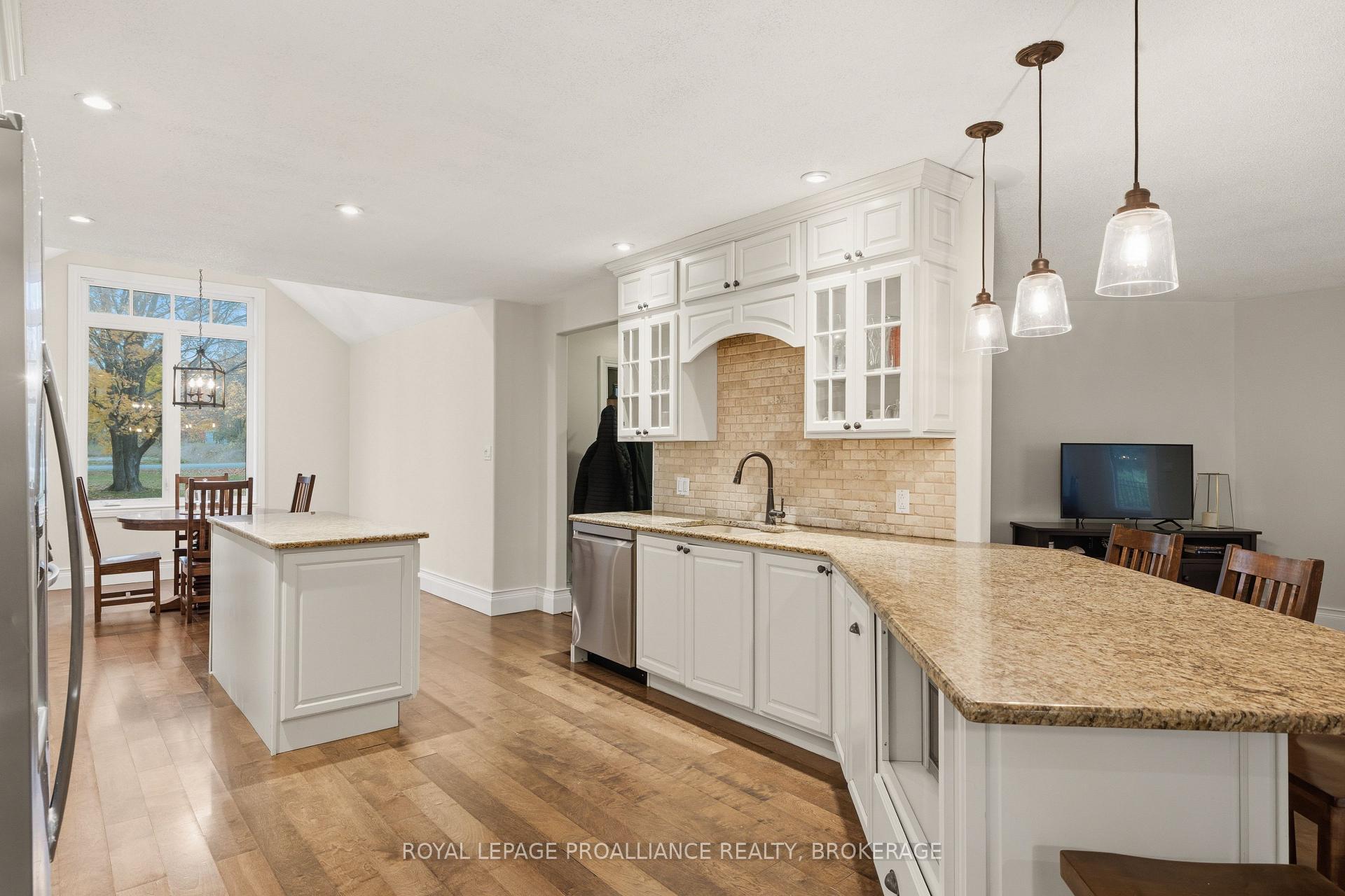 Photo 12 of 5403 Holmes Road, Frontenac, Frontenac South — HOMEH