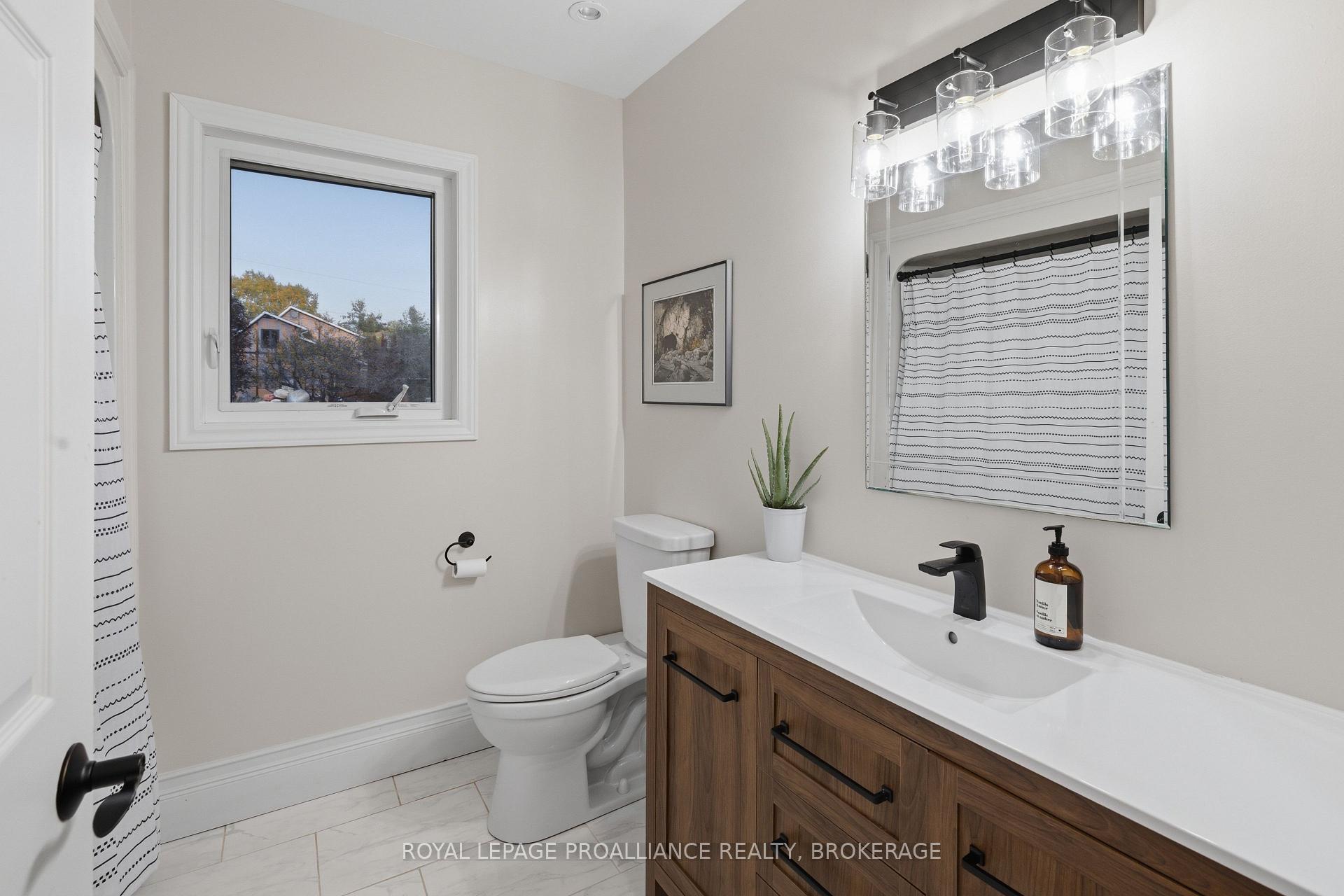 Photo 23 of 5403 Holmes Road, Frontenac, Frontenac South — HOMEH