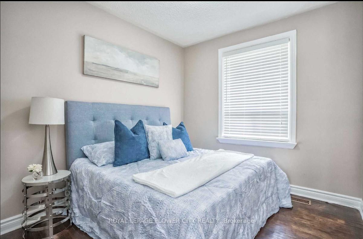 Photo 9 of Unit Upper Level, 8 Mcculla Avenue, Brampton, Brampton North — HOMEH