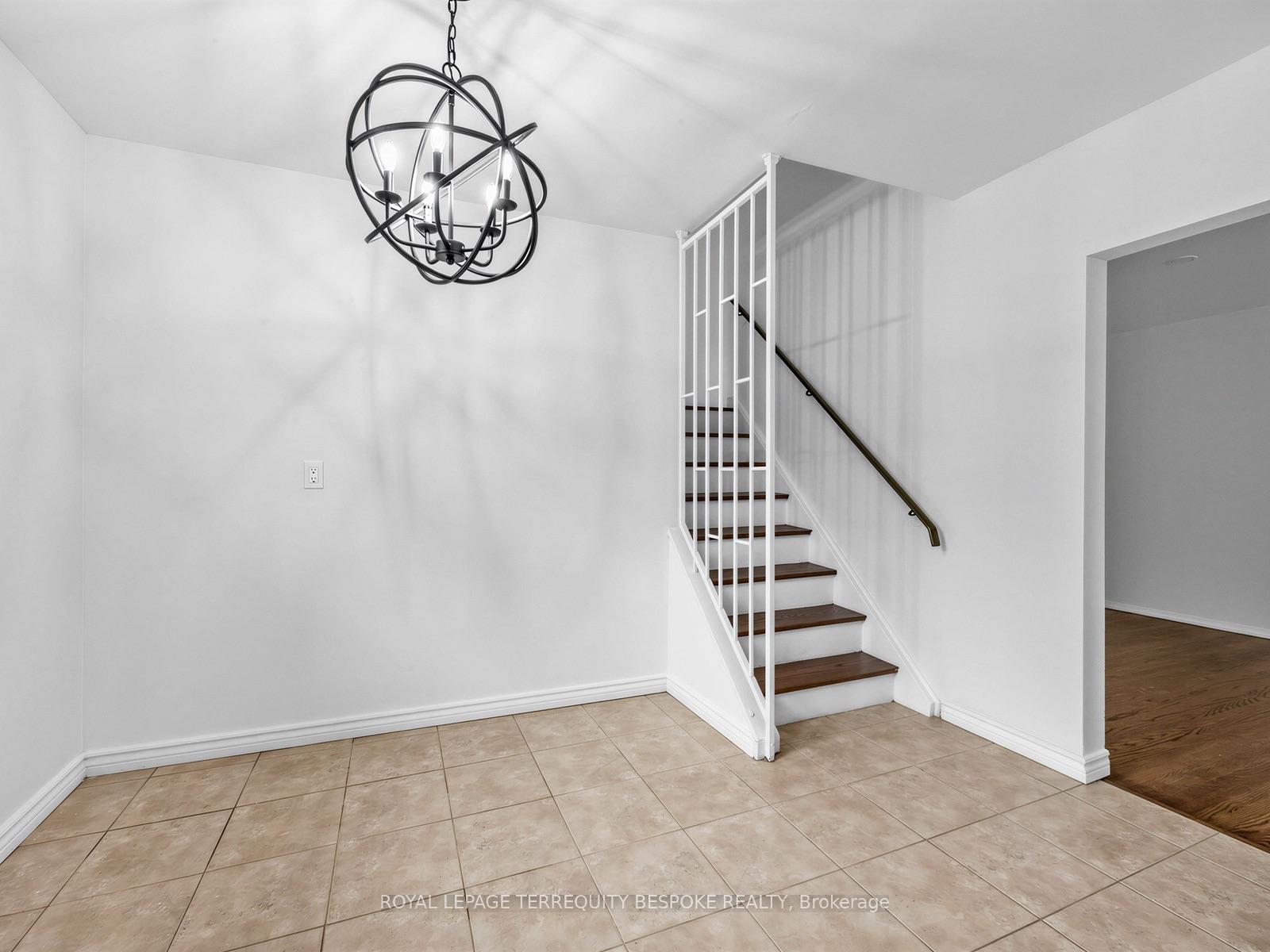 Photo 18 of 9 Midcroft Drive, Scarborough, Agincourt South-Malvern West — HOMEH