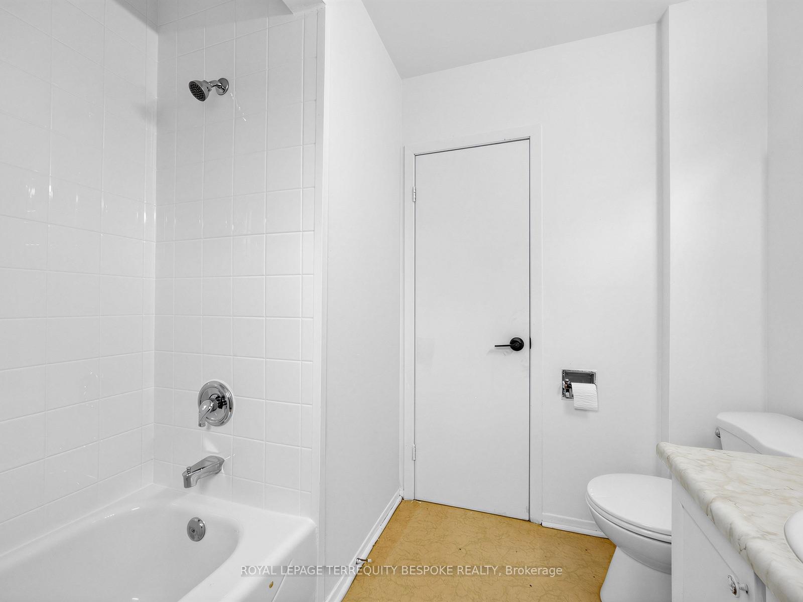 Photo 21 of 9 Midcroft Drive, Scarborough, Agincourt South-Malvern West — HOMEH