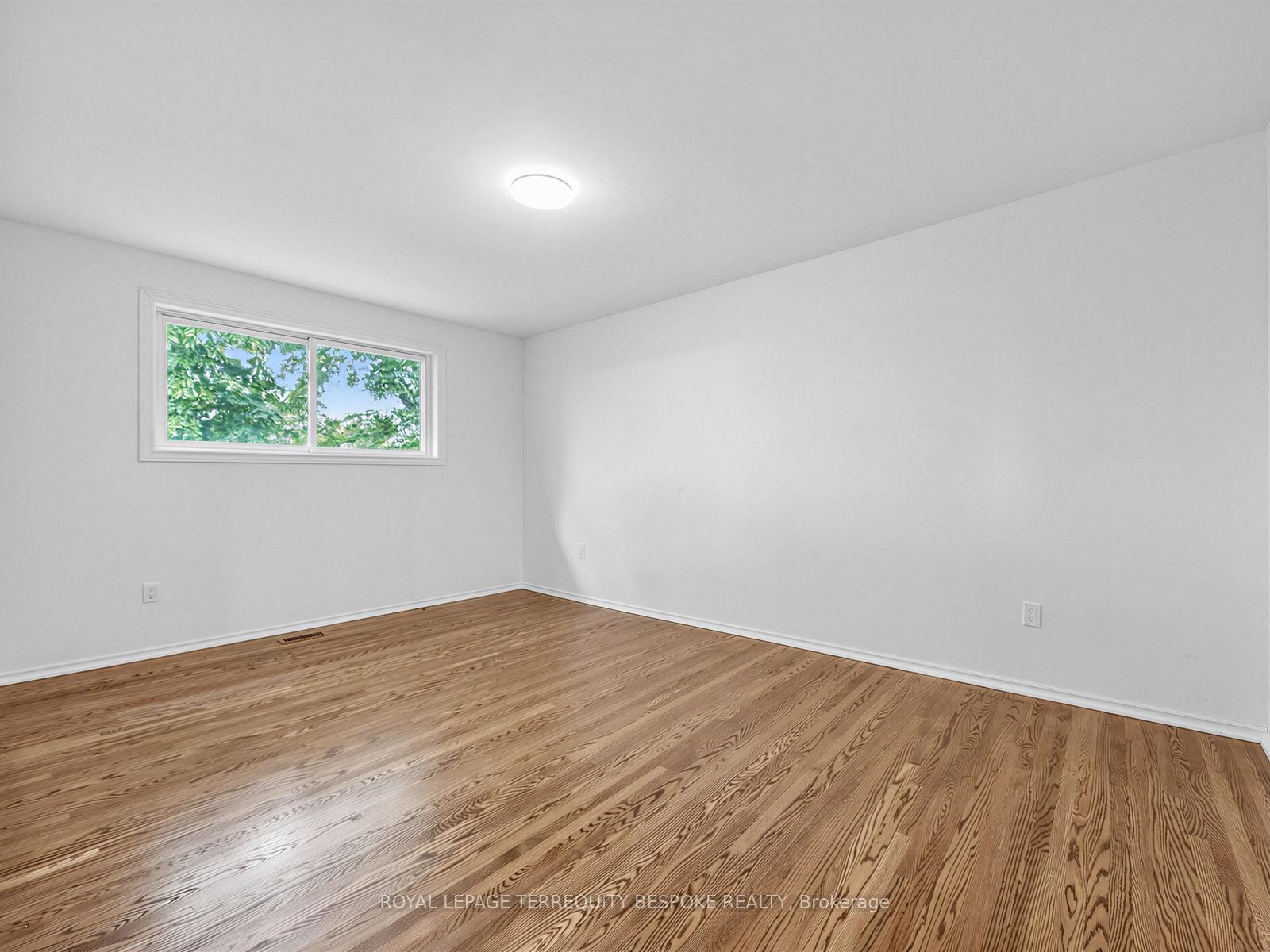 Photo 22 of 9 Midcroft Drive, Scarborough, Agincourt South-Malvern West — HOMEH