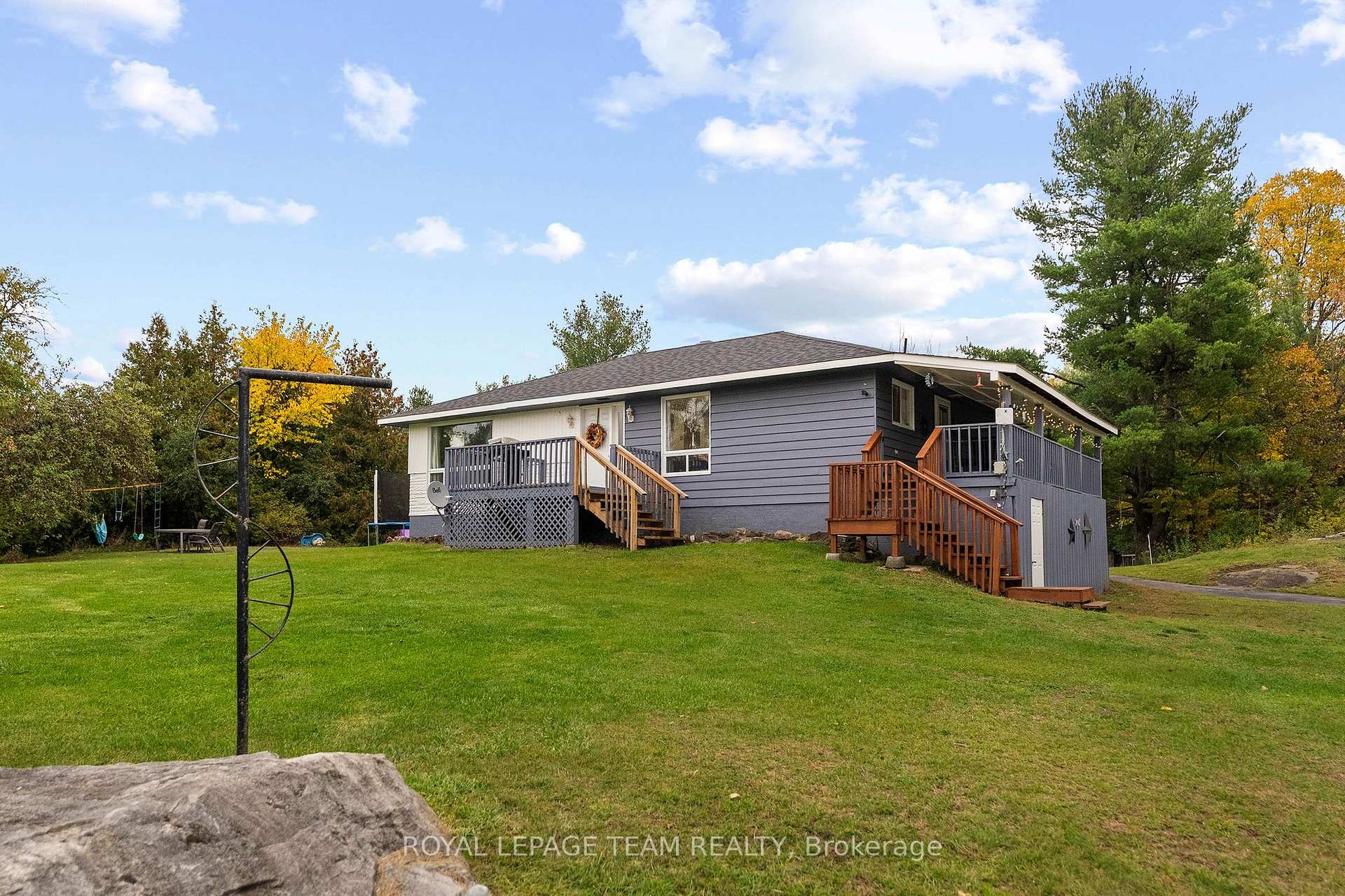 Photo of 2380 Johnston Road