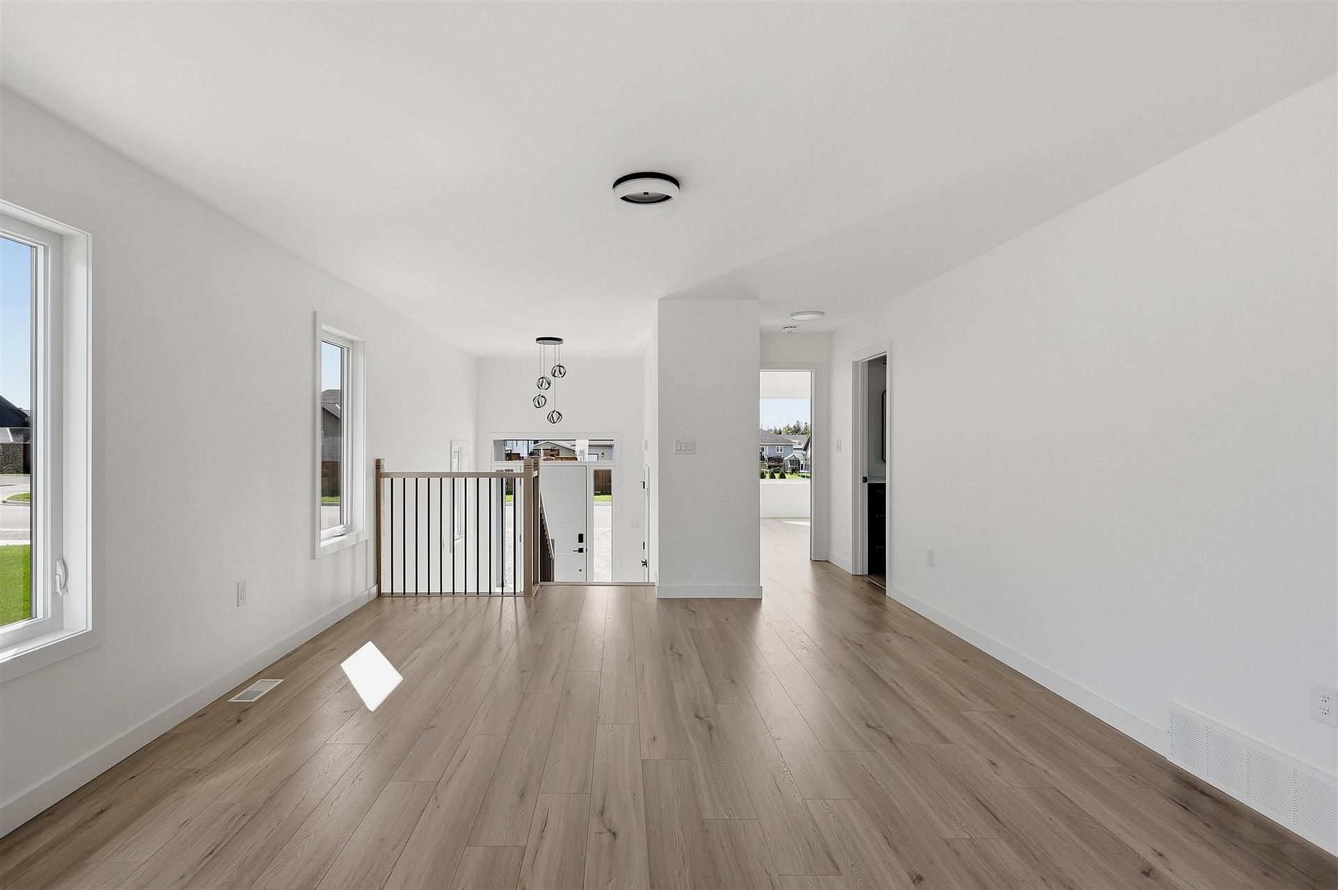 Photo 6 of 215 Greenfield Drive, Sault Ste Marie, Ward 3 — HOMEH