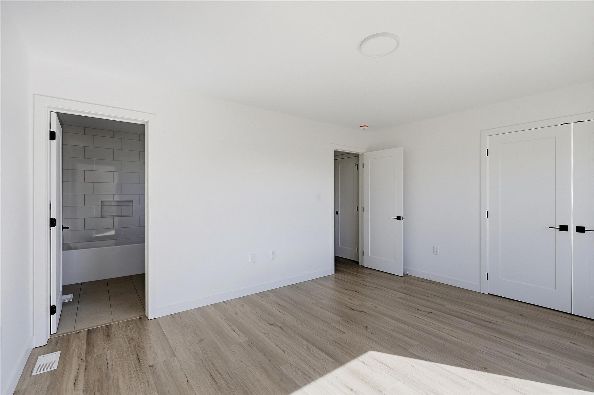 Photo 14 of 215 Greenfield Drive, Sault Ste Marie, Ward 3 — HOMEH