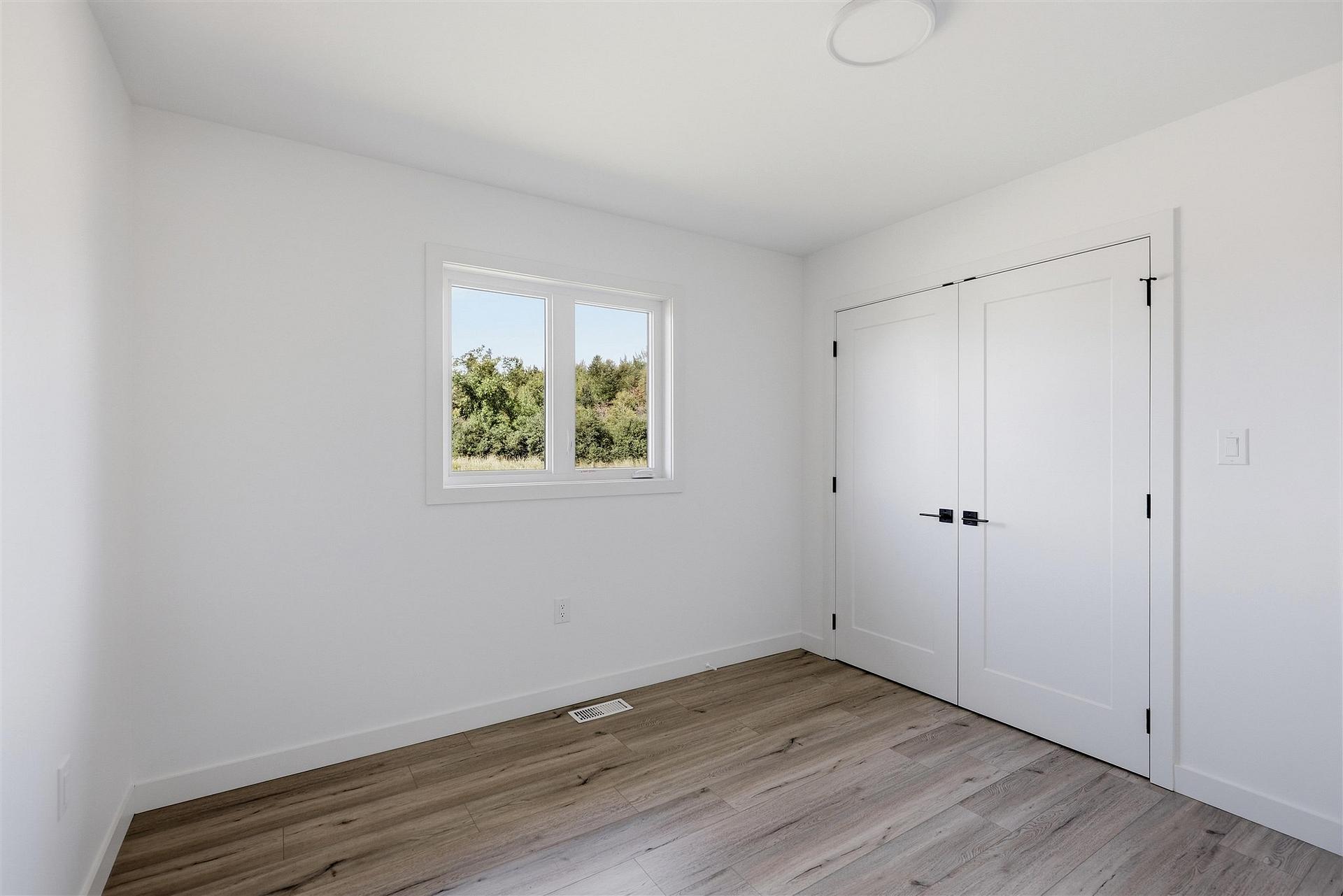 Photo 22 of 215 Greenfield Drive, Sault Ste Marie, Ward 3 — HOMEH