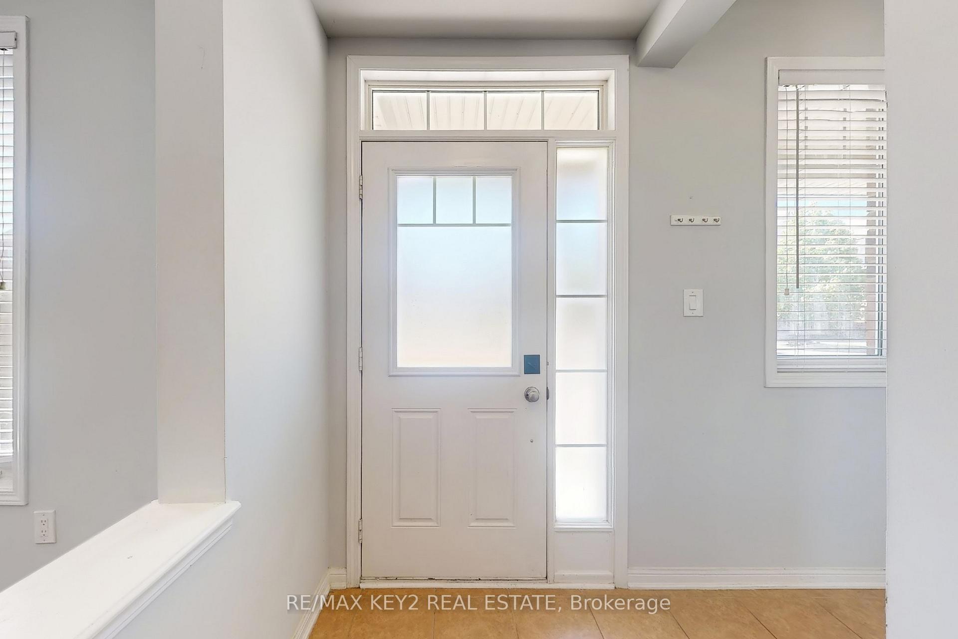Photo 4 of Unit Main, 1751 Hayden Lane, Pickering, Duffin Heights — HOMEH