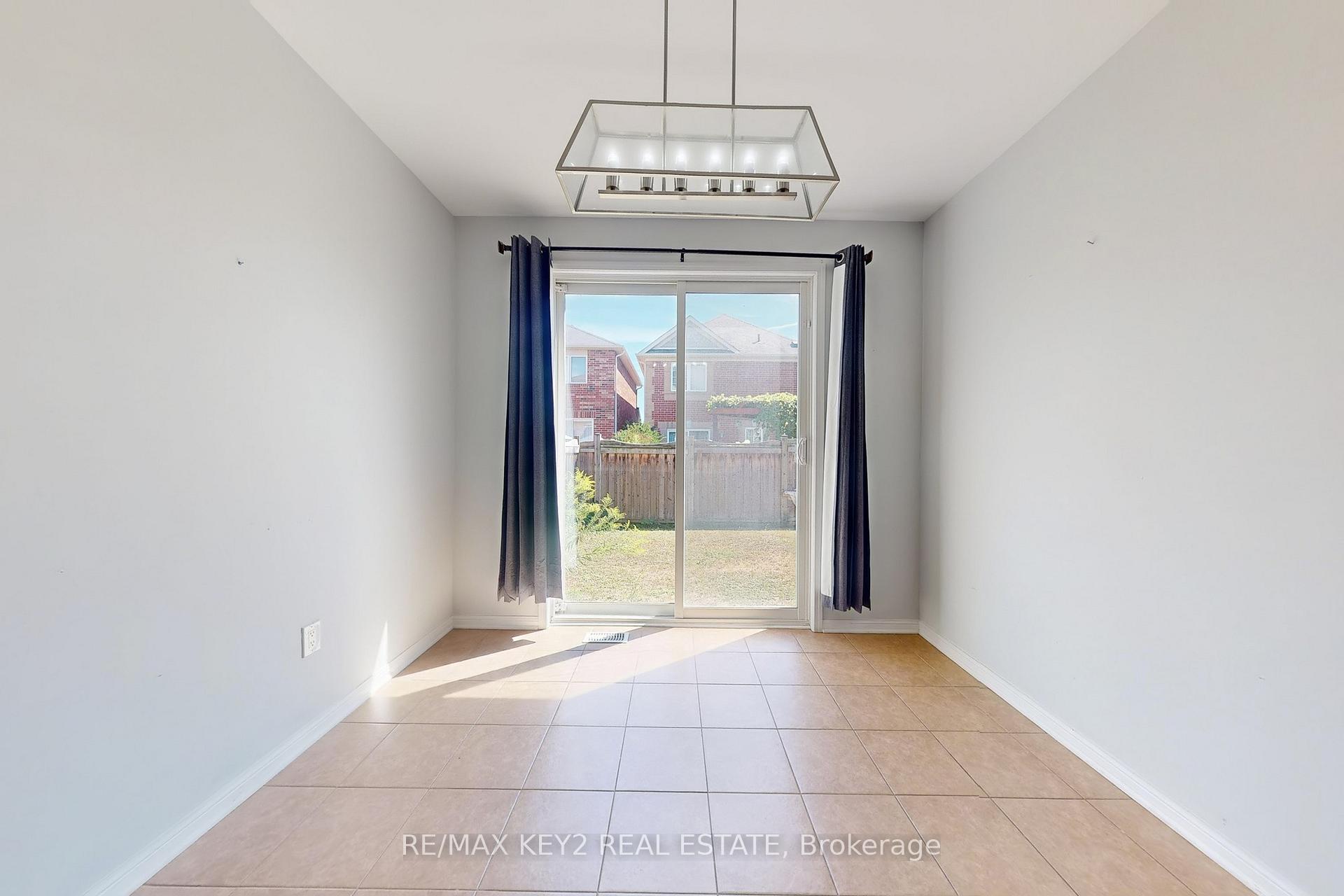 Photo 14 of Unit Main, 1751 Hayden Lane, Pickering, Duffin Heights — HOMEH