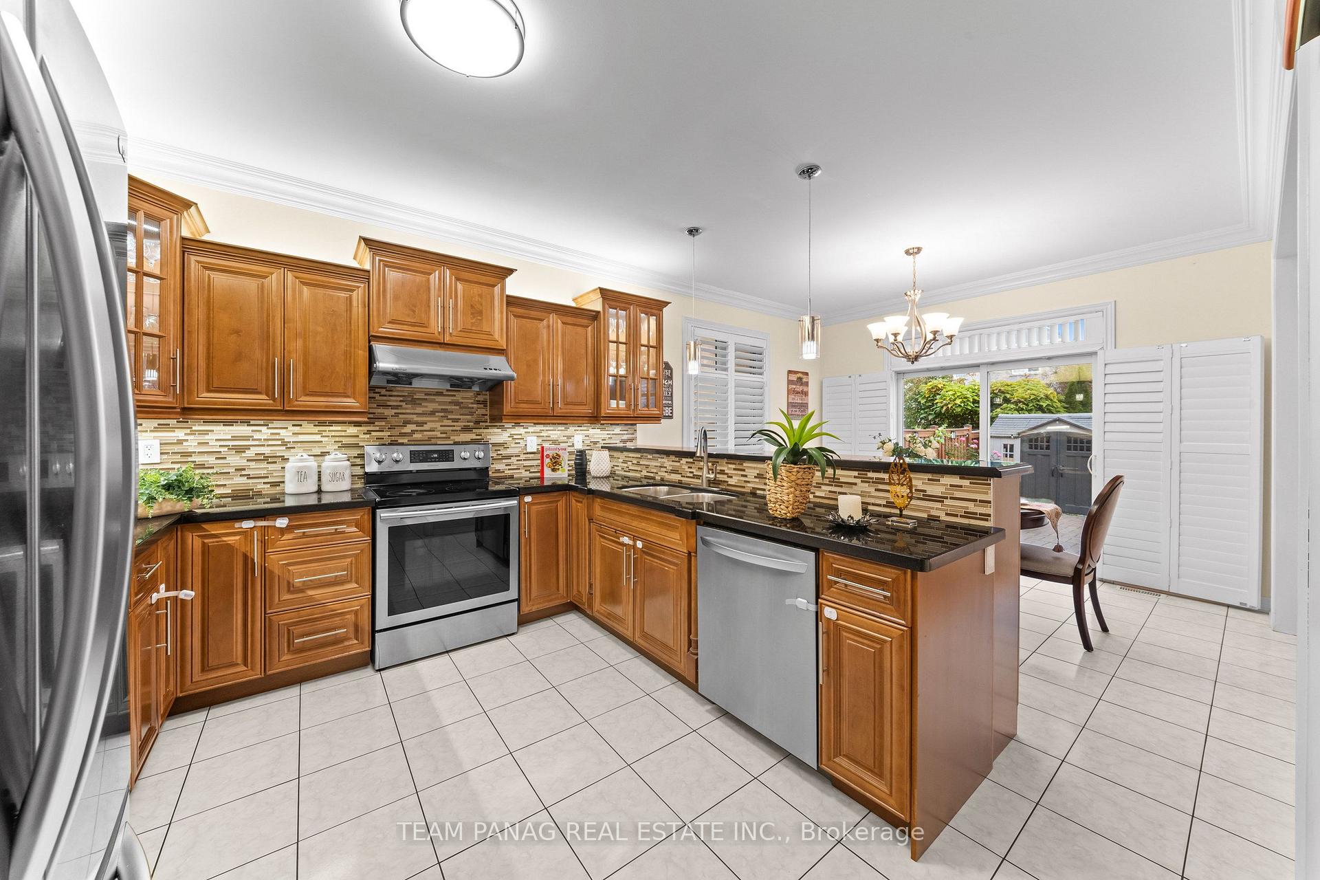 Photo 11 of 23 Bliss Street, Brampton, Bram East — HOMEH