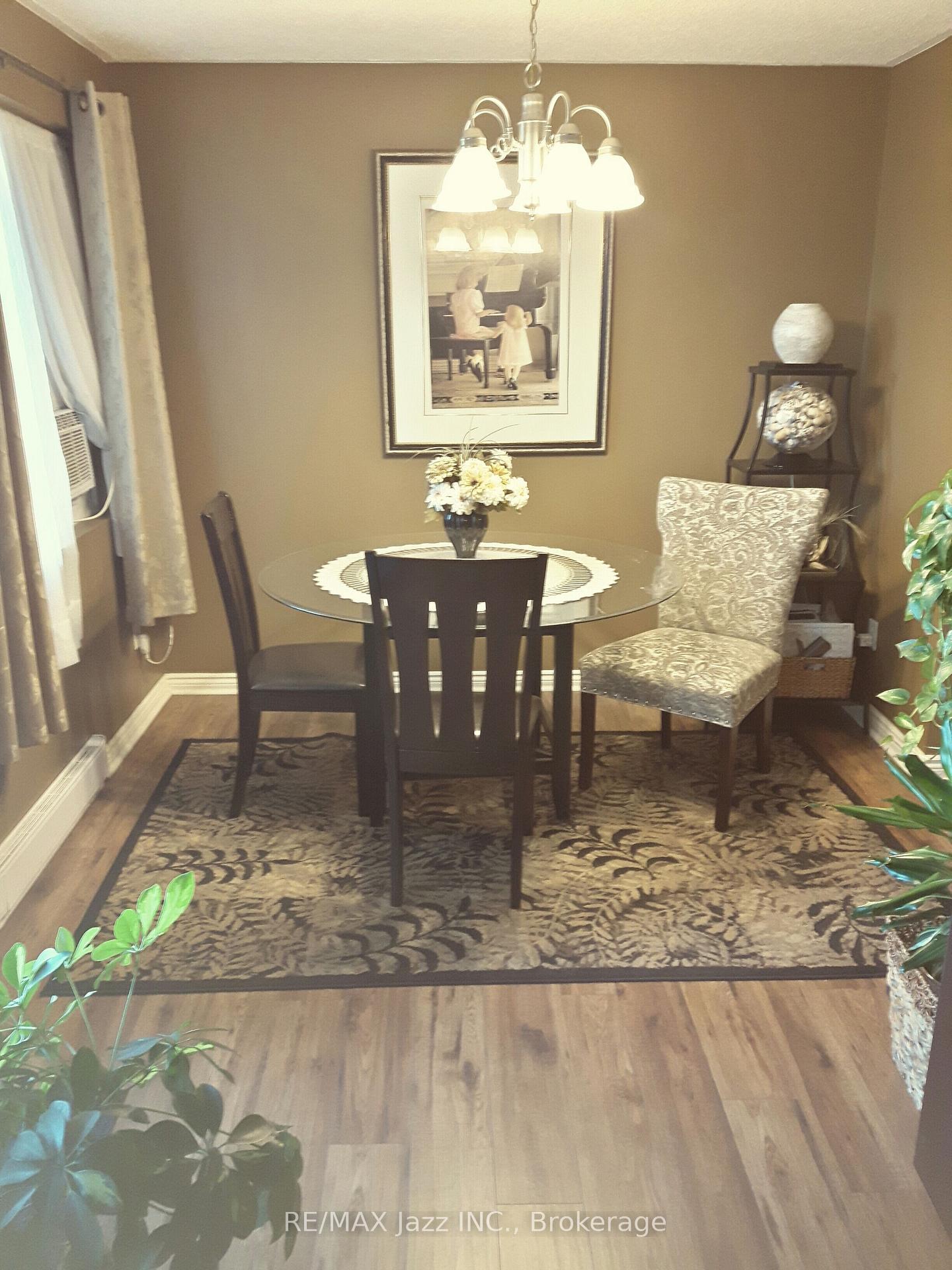 Photo 5 of Unit 304, 131 Taunton Road E, Oshawa, Centennial — HOMEH