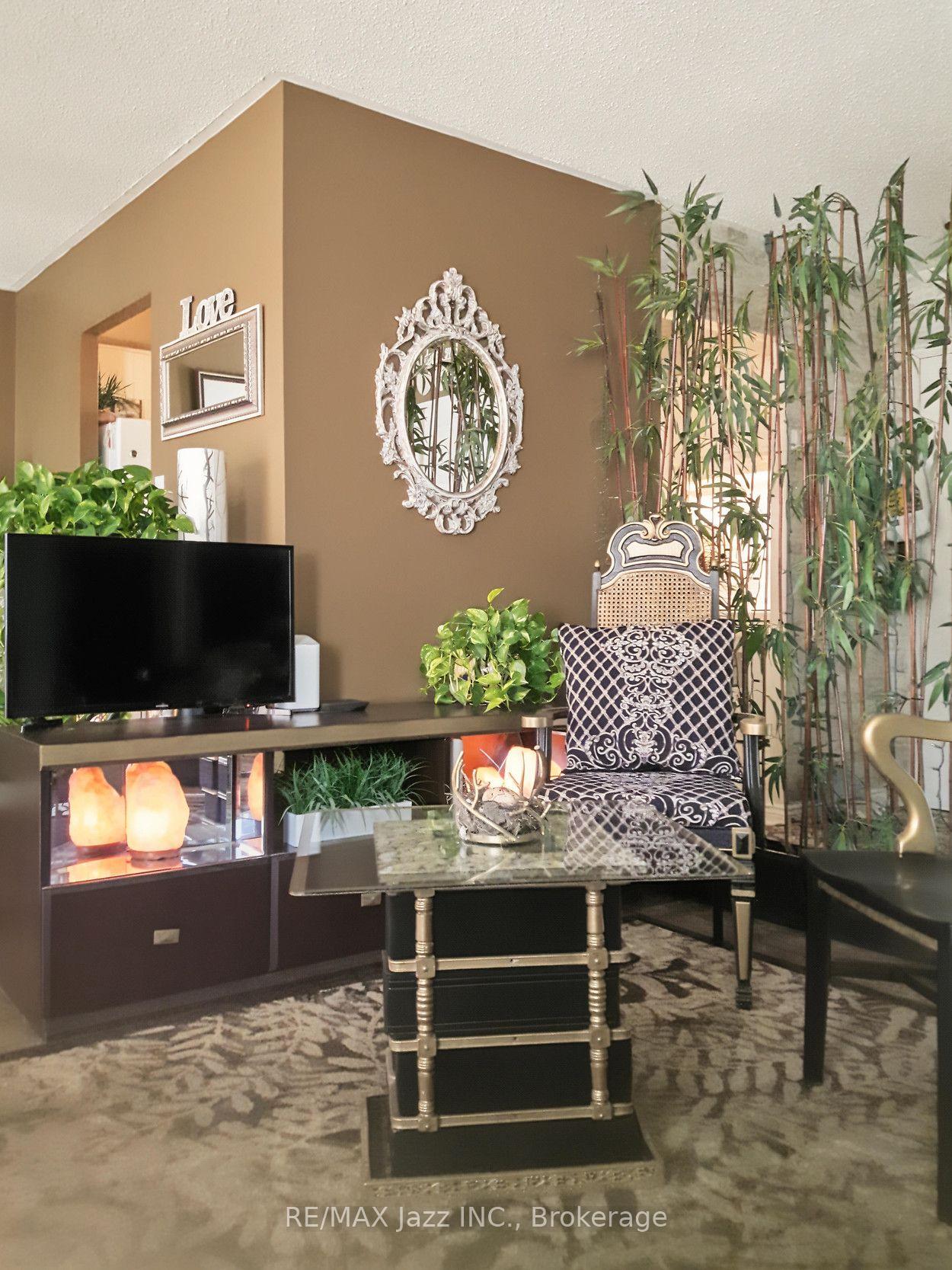Photo 7 of Unit 304, 131 Taunton Road E, Oshawa, Centennial — HOMEH