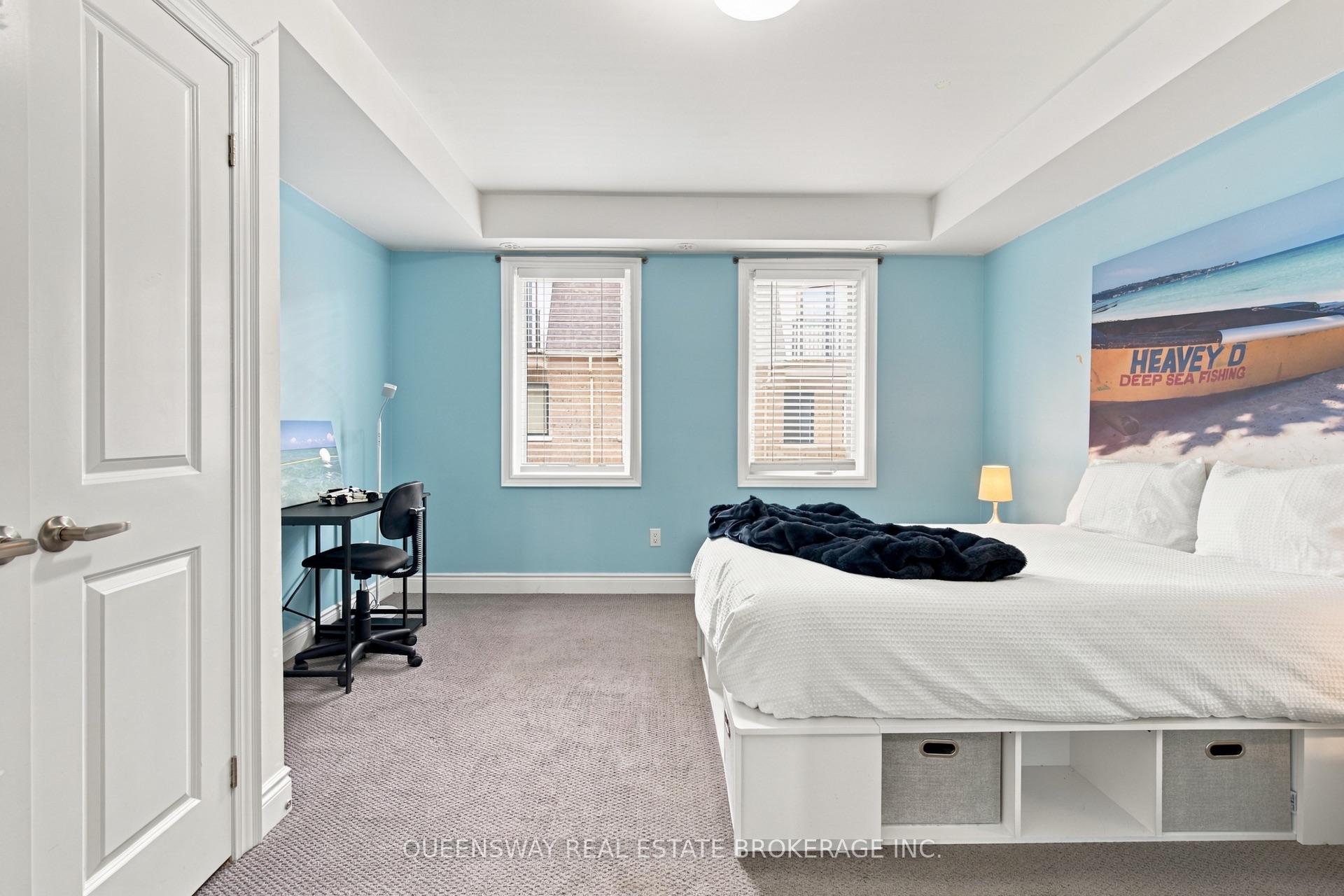 Photo 18 of 37 Twenty Ninth Street, Etobicoke, Long Branch — HOMEH