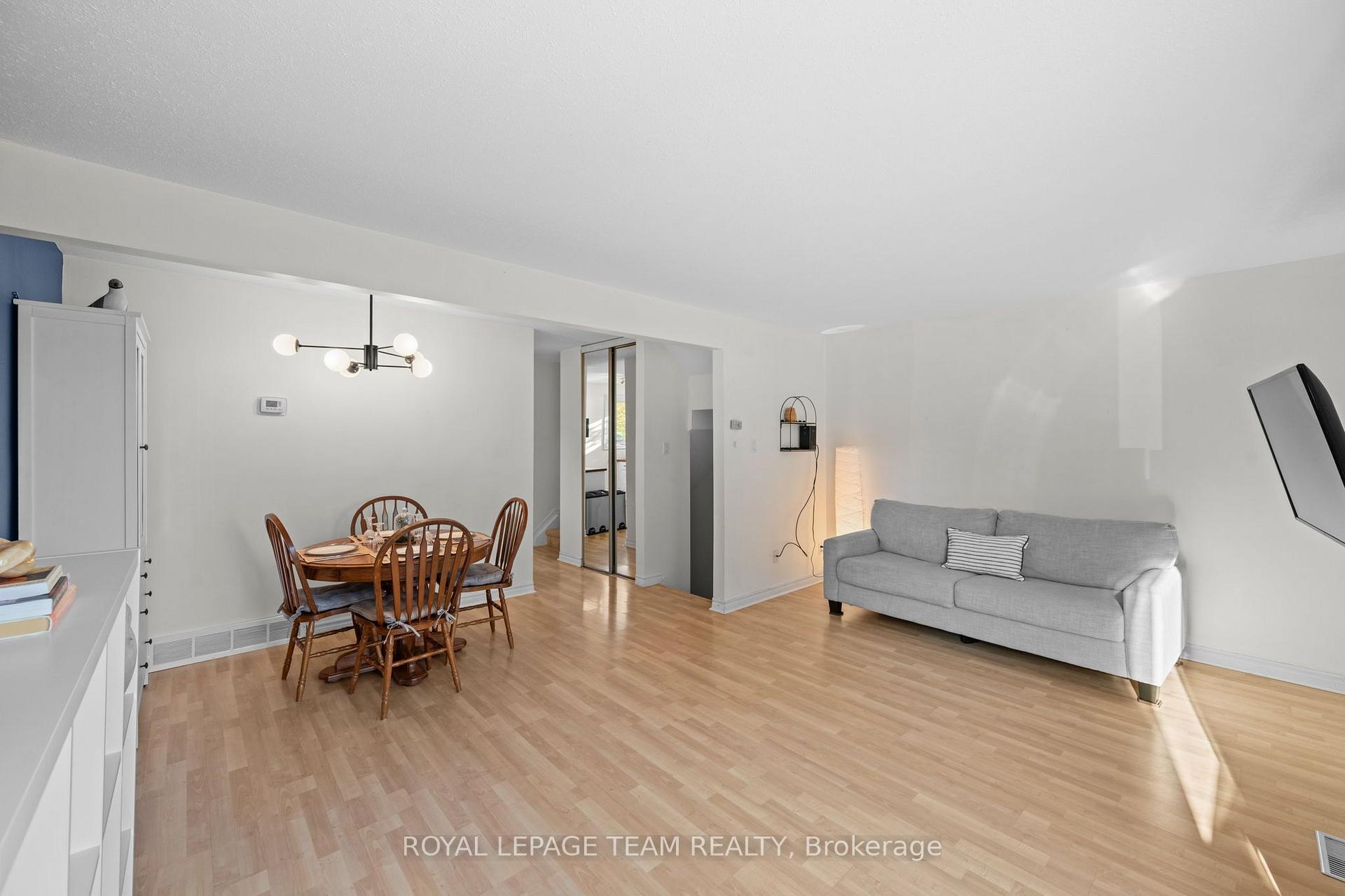 Photo 3 of Unit 92, 61 McClintock Way, Ottawa, Kanata - Katimavik — HOMEH