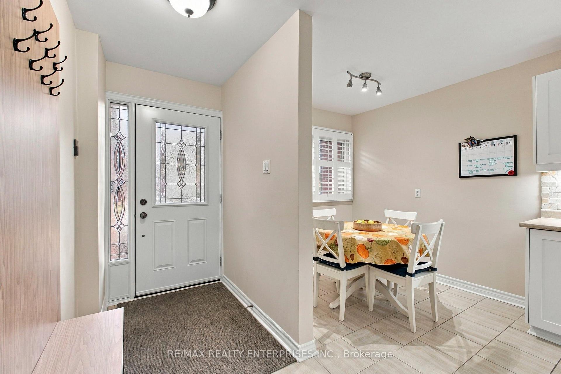 Photo 3 of Unit 82, 2881 Windwood Drive, Mississauga, Meadowvale — HOMEH