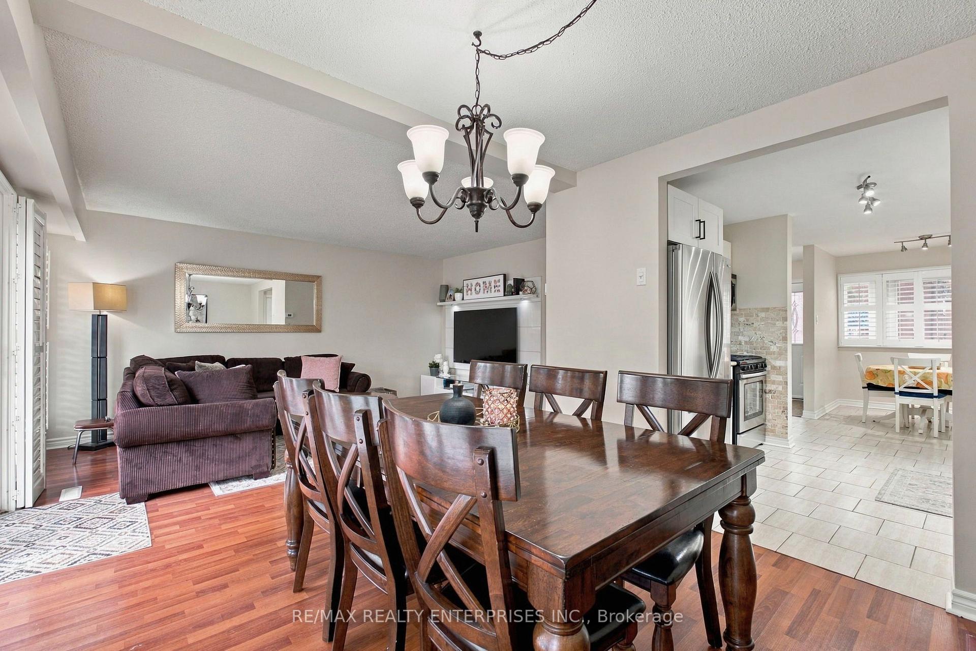 Photo 4 of Unit 82, 2881 Windwood Drive, Mississauga, Meadowvale — HOMEH