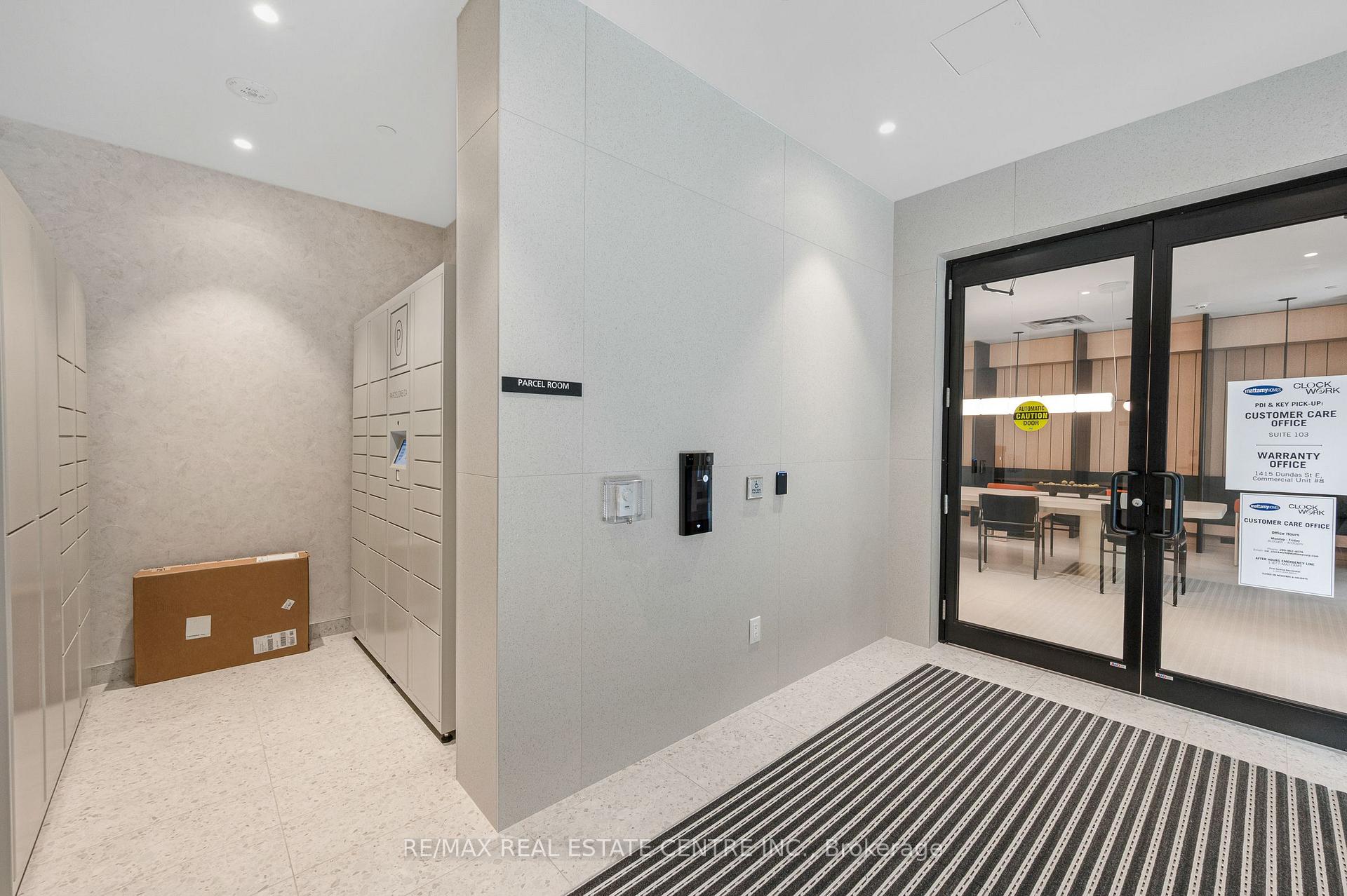 Photo 9 of Unit 418, 3008 William Cutmore Boulevard, Oakville, Joshua Meadows — HOMEH