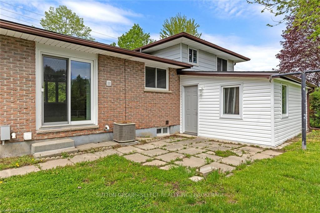 Photo 34 of 353 Dominion Street, Strathroy-Caradoc, NW — HOMEH
