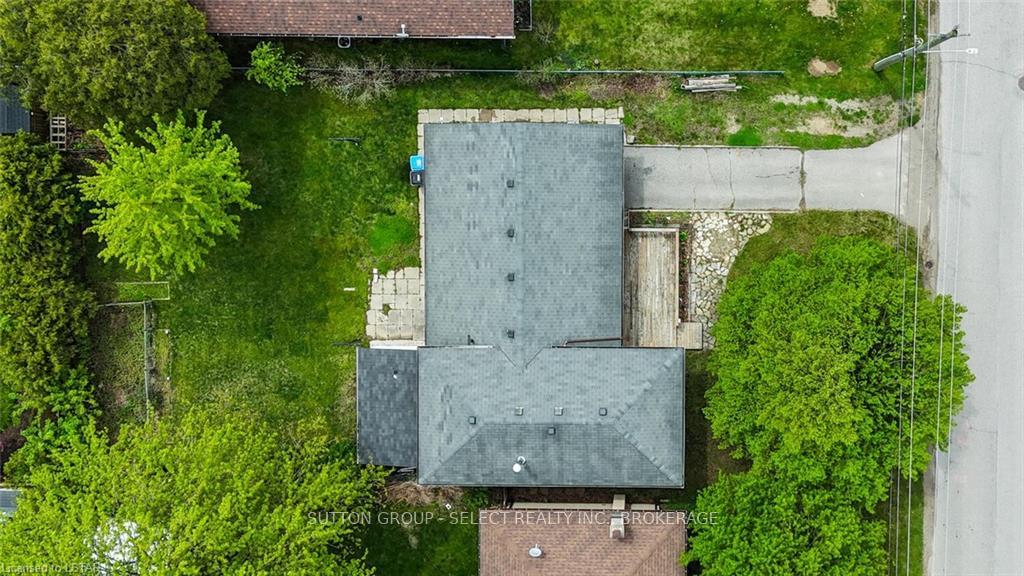 Photo 37 of 353 Dominion Street, Strathroy-Caradoc, NW — HOMEH