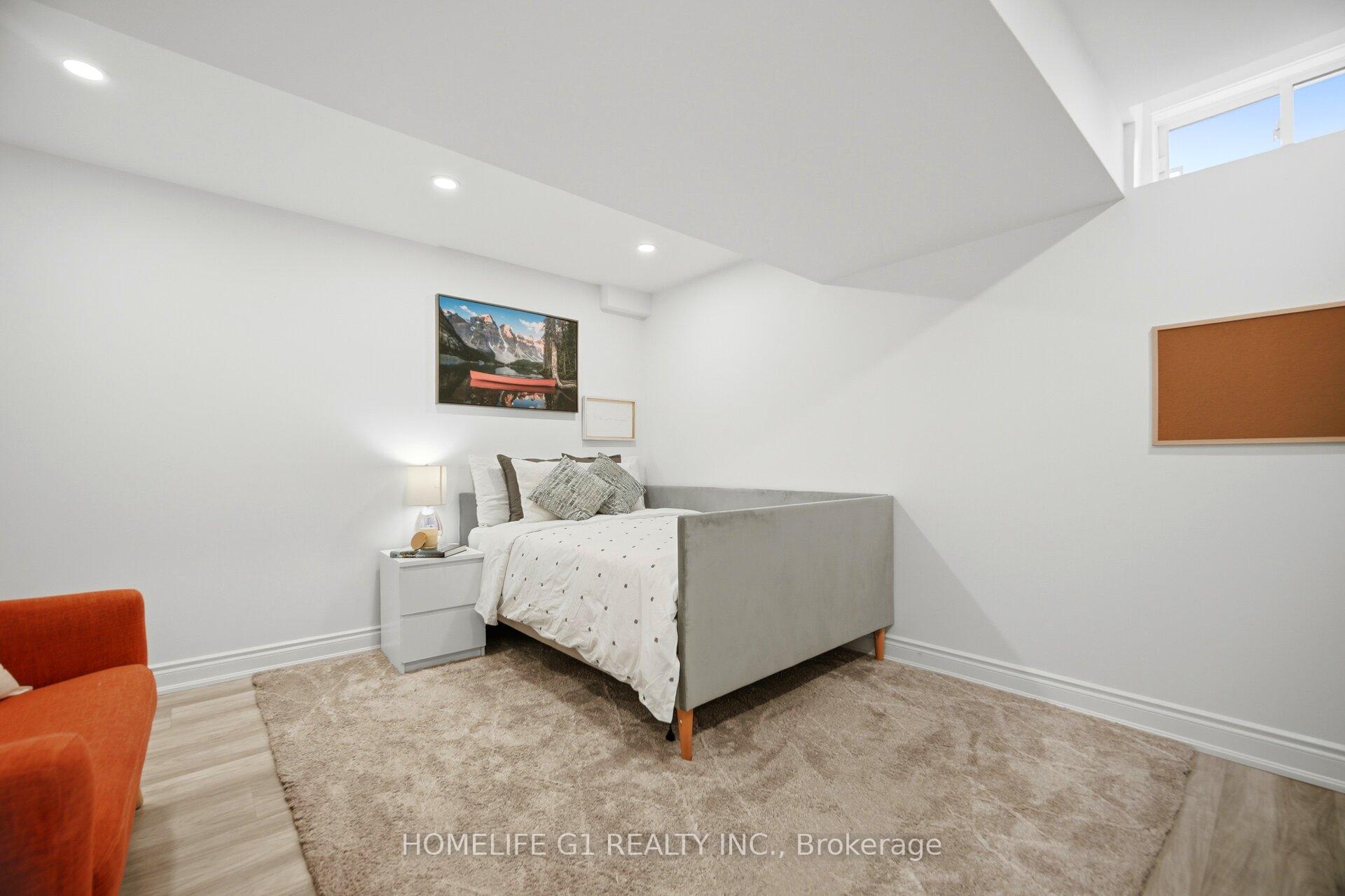 Photo 21 of Unit 26, 21 Madonna Drive, Hamilton, Carpenter — HOMEH