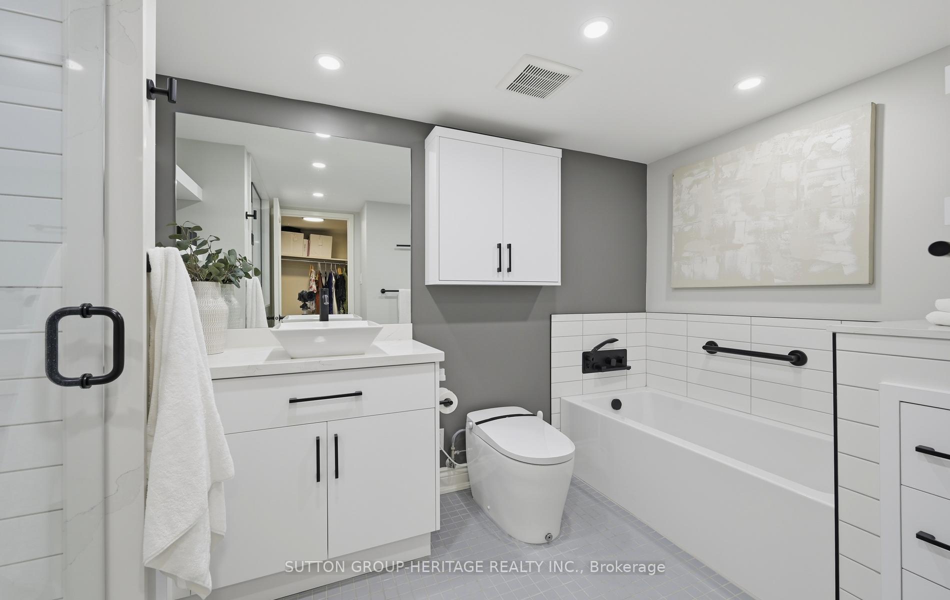 Photo 16 of Unit 208, 45 Cumberland Lane, Ajax, South West — HOMEH