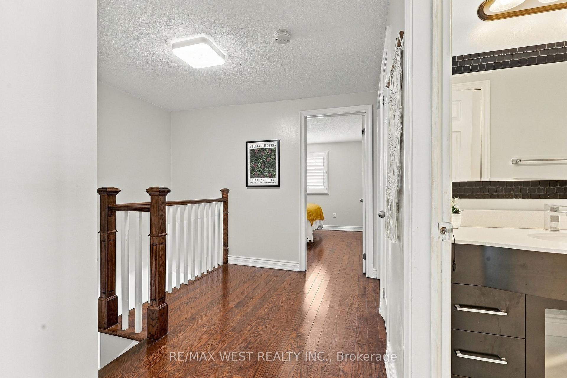 Photo 19 of 12 Waverly Street S, Oshawa, Vanier — HOMEH