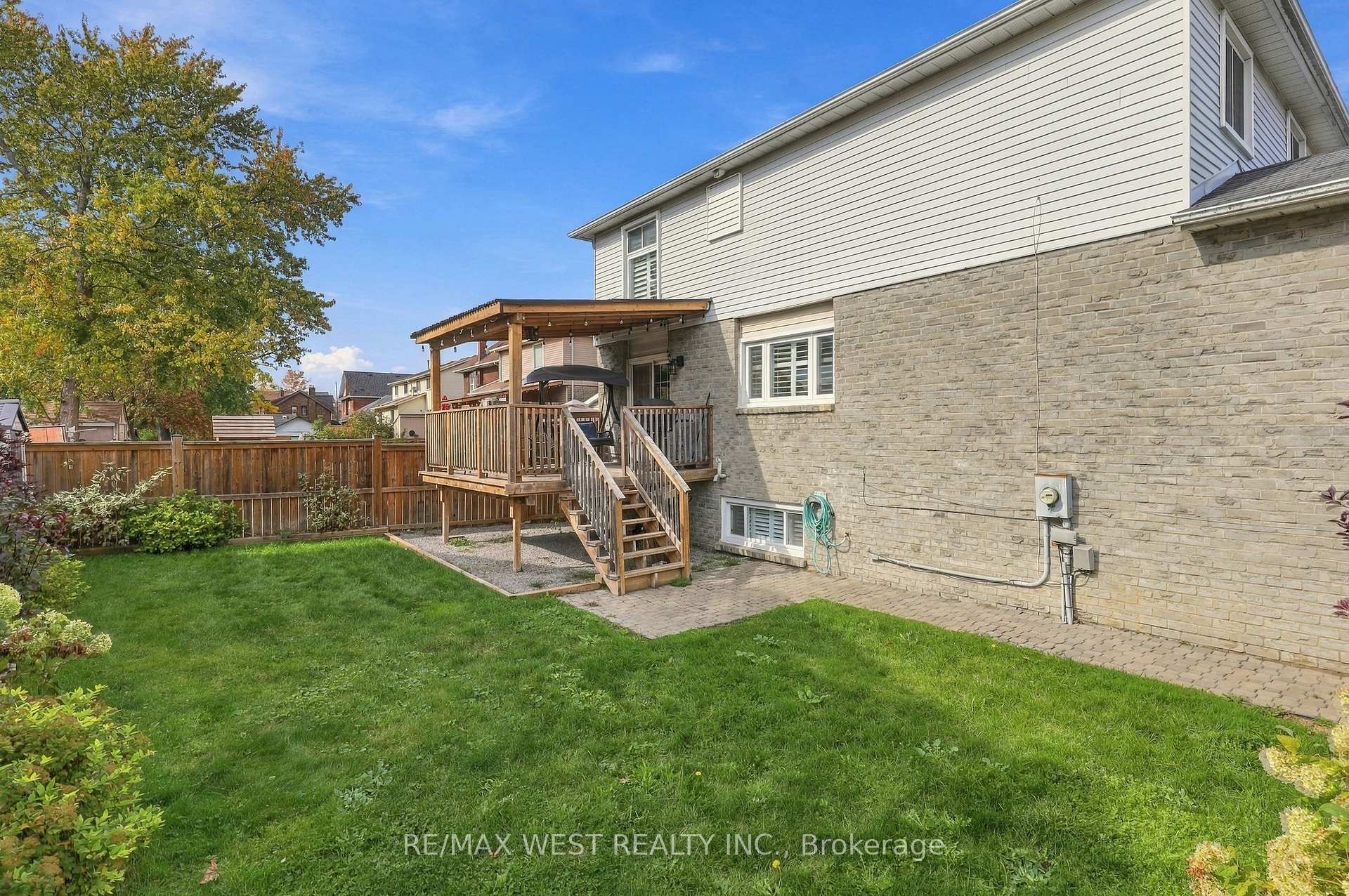Photo 31 of 12 Waverly Street S, Oshawa, Vanier — HOMEH