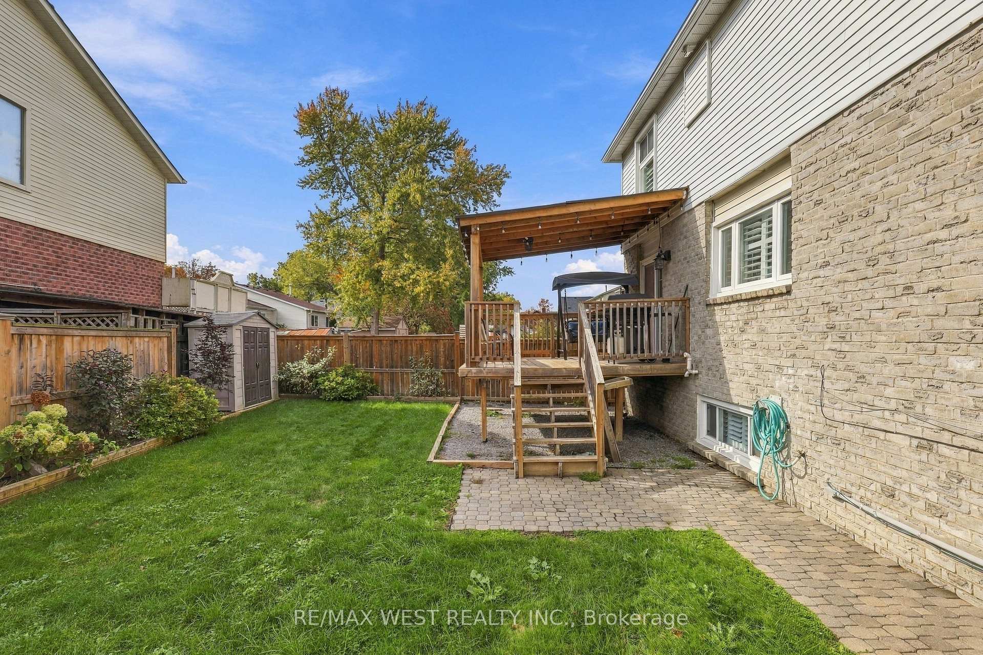 Photo 32 of 12 Waverly Street S, Oshawa, Vanier — HOMEH