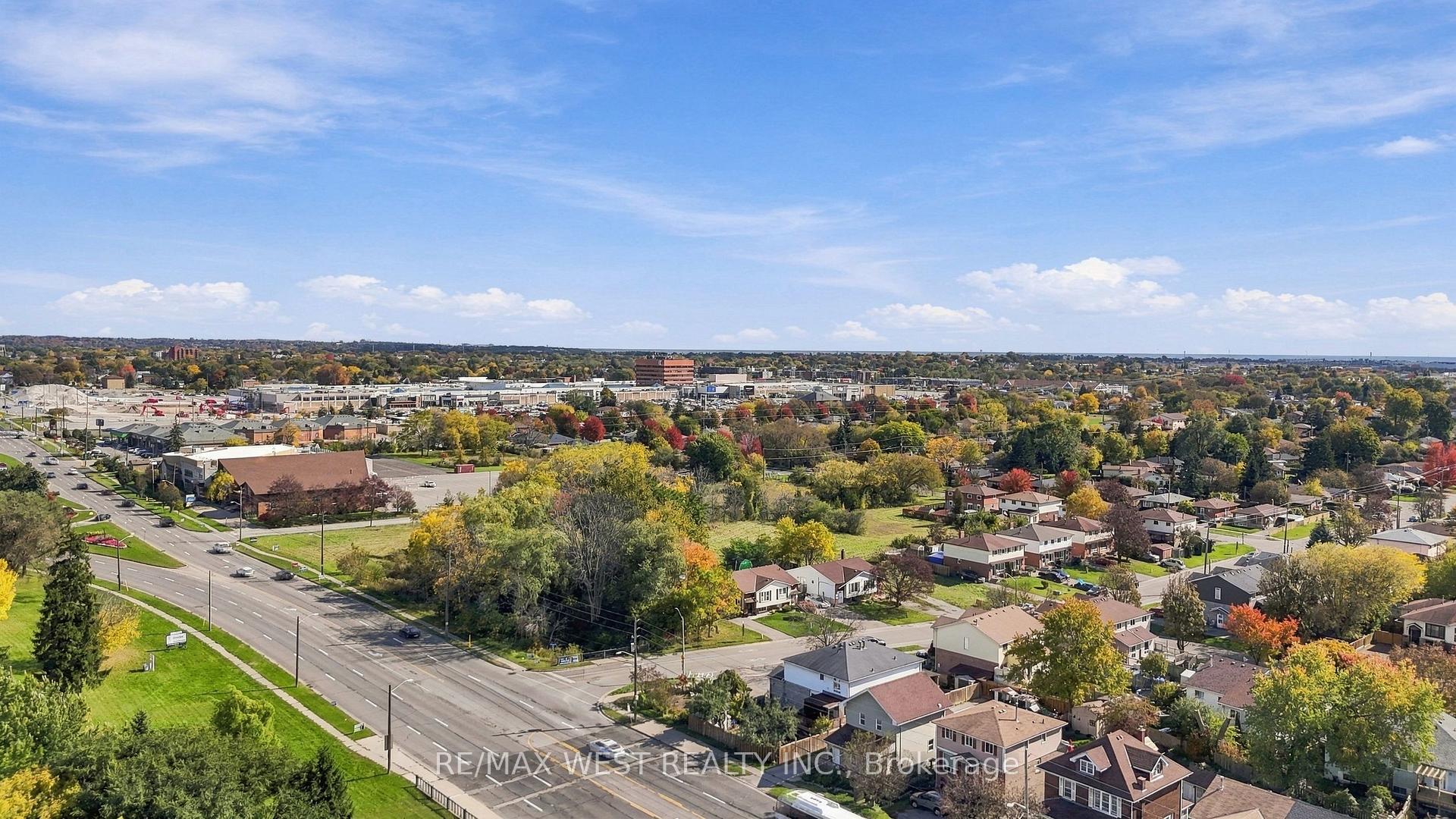 Photo 39 of 12 Waverly Street S, Oshawa, Vanier — HOMEH
