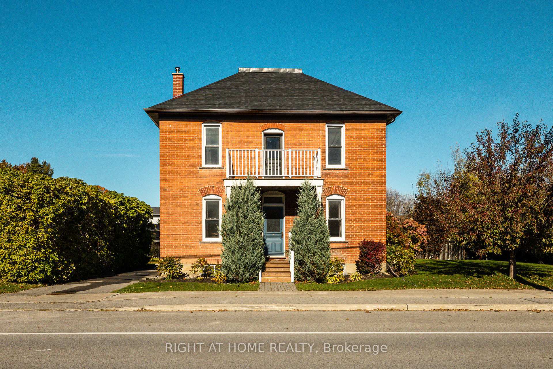 Photo of 3091 Kinburn Side Road