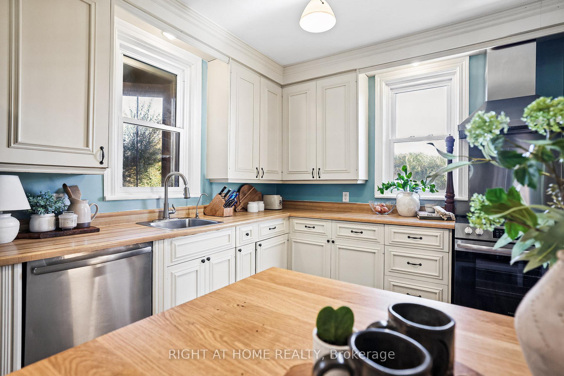 Photo 14 of 3091 Kinburn Side Road, Ottawa, Kinburn — HOMEH