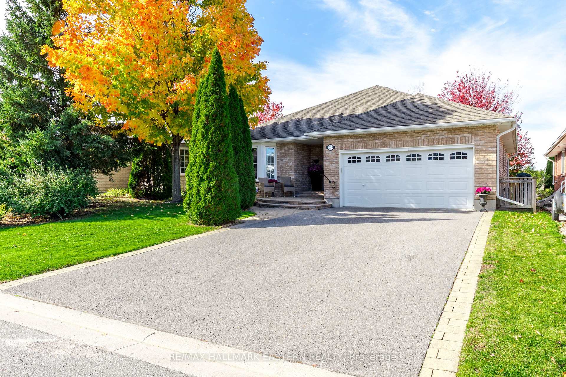 Photo 1 of 1259 Melody Crescent, Peterborough, Monaghan Ward 2 — HOMEH