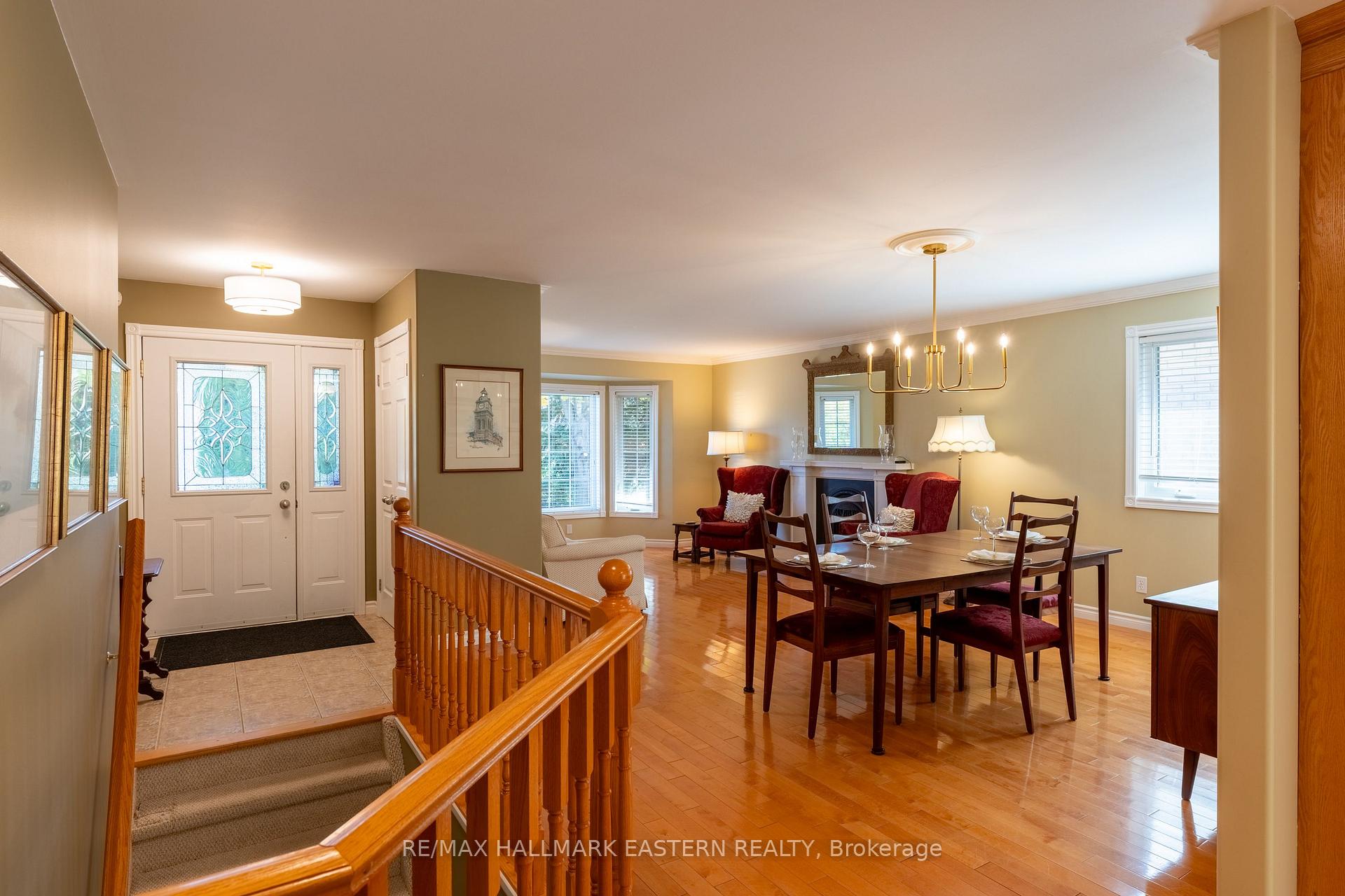 Photo 9 of 1259 Melody Crescent, Peterborough, Monaghan Ward 2 — HOMEH
