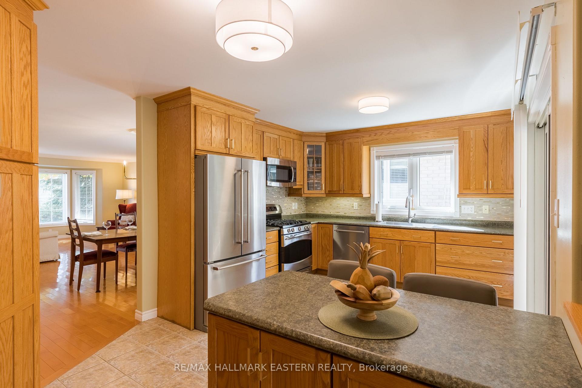 Photo 14 of 1259 Melody Crescent, Peterborough, Monaghan Ward 2 — HOMEH