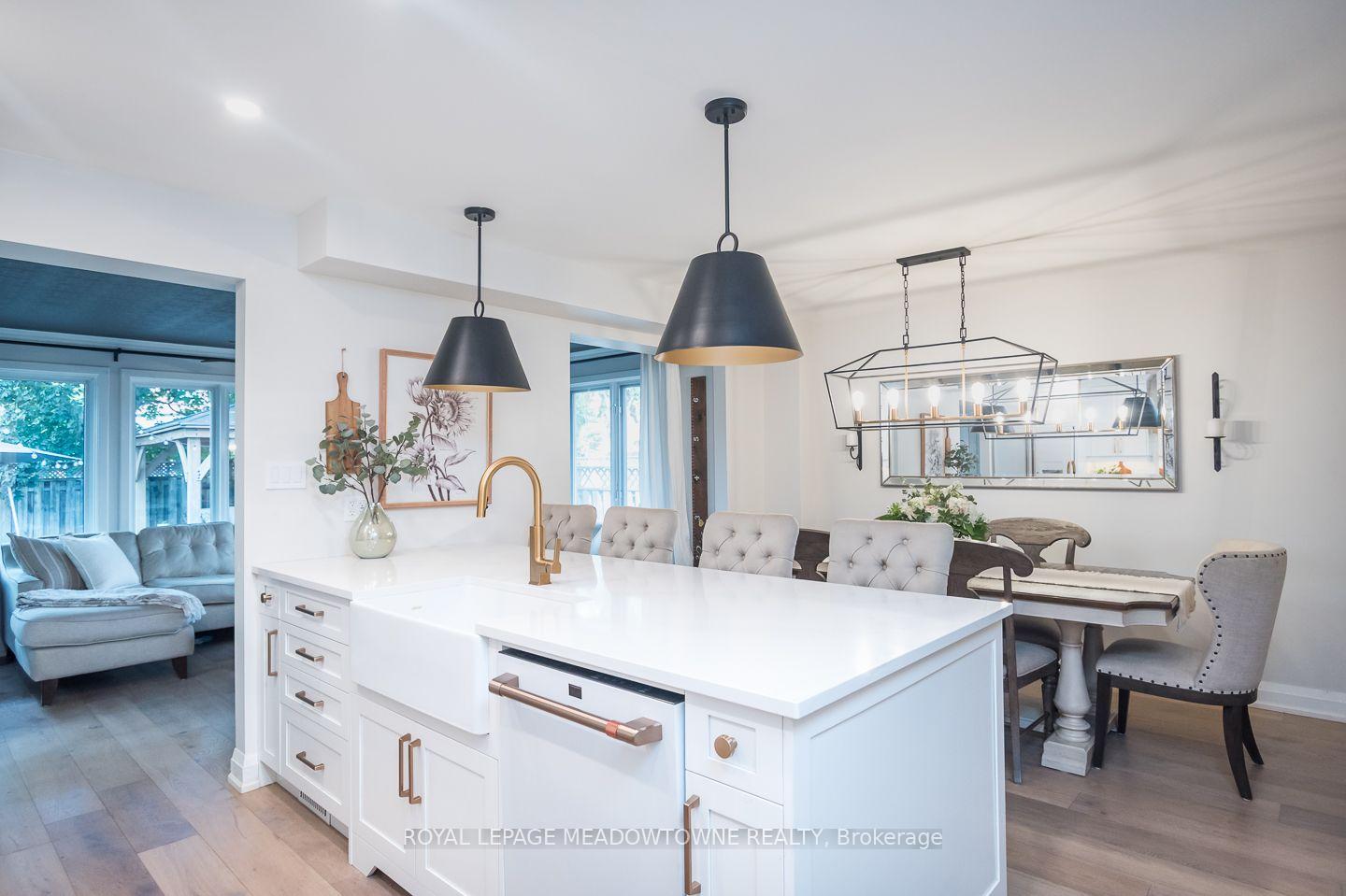 Photo 10 of 823 Laurier Avenue, Milton, Timberlea — HOMEH