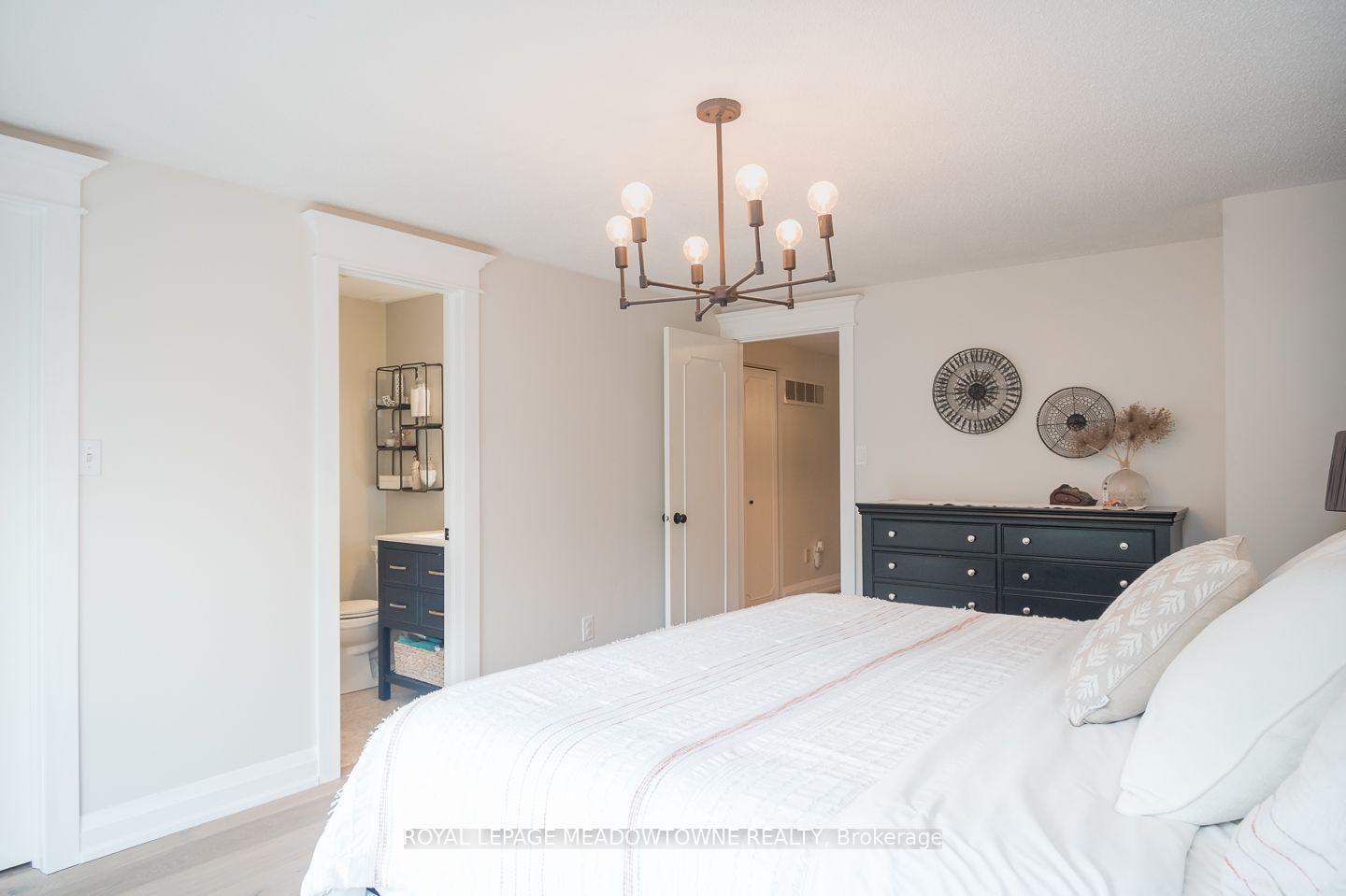 Photo 24 of 823 Laurier Avenue, Milton, Timberlea — HOMEH