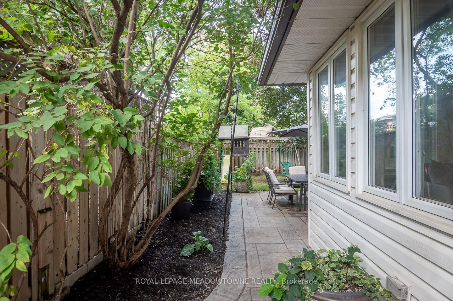 Photo 36 of 823 Laurier Avenue, Milton, Timberlea — HOMEH
