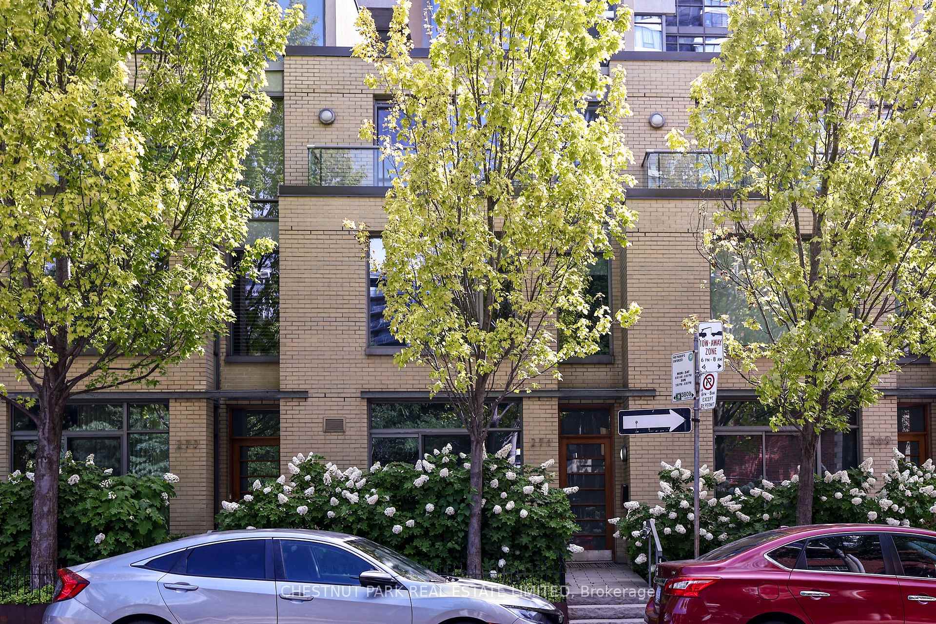 Photo of 271 Mutual Street