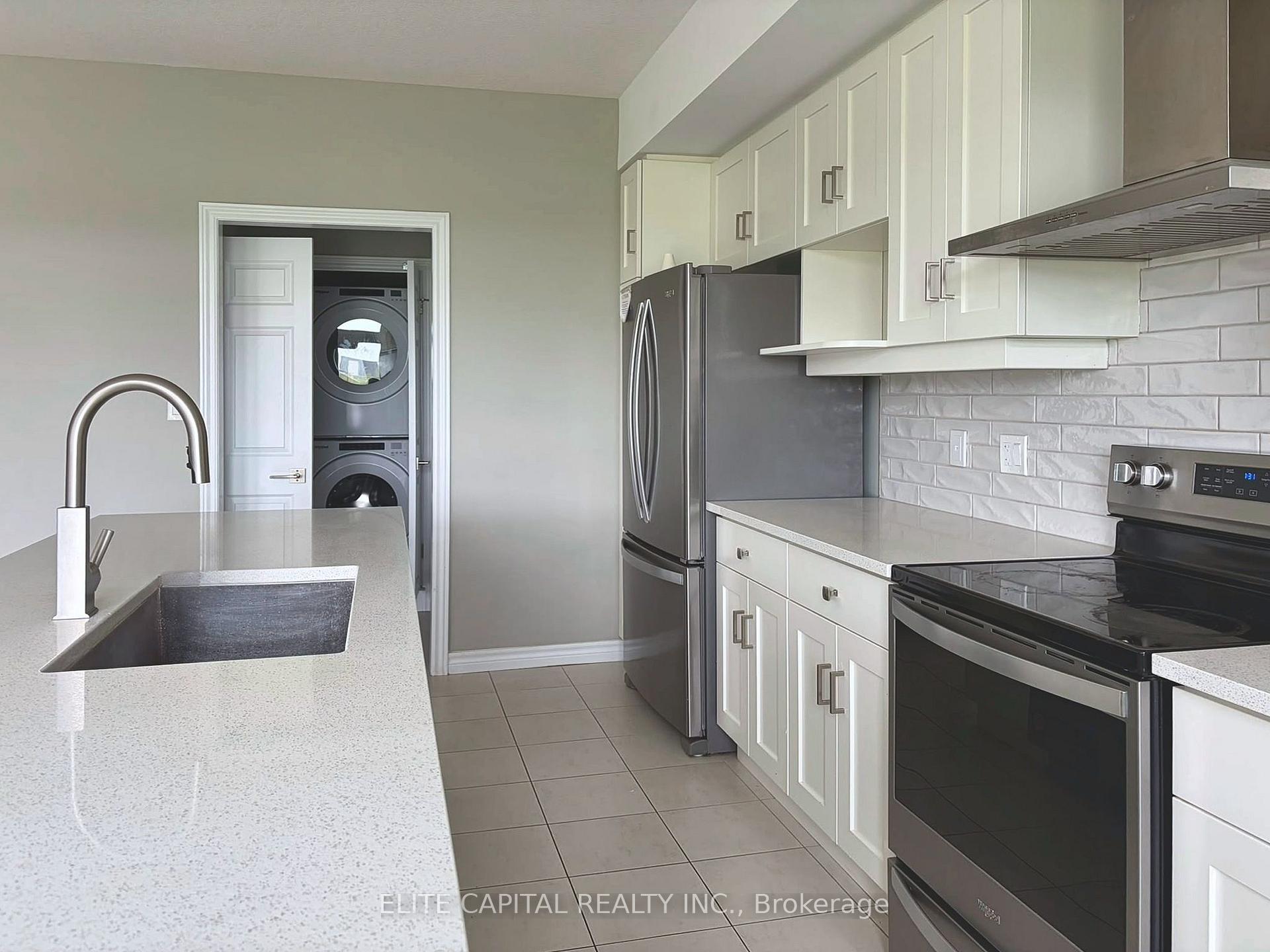 Photo 2 of 44 Lomond Lane, Kitchener, Cedar Hill — HOMEH