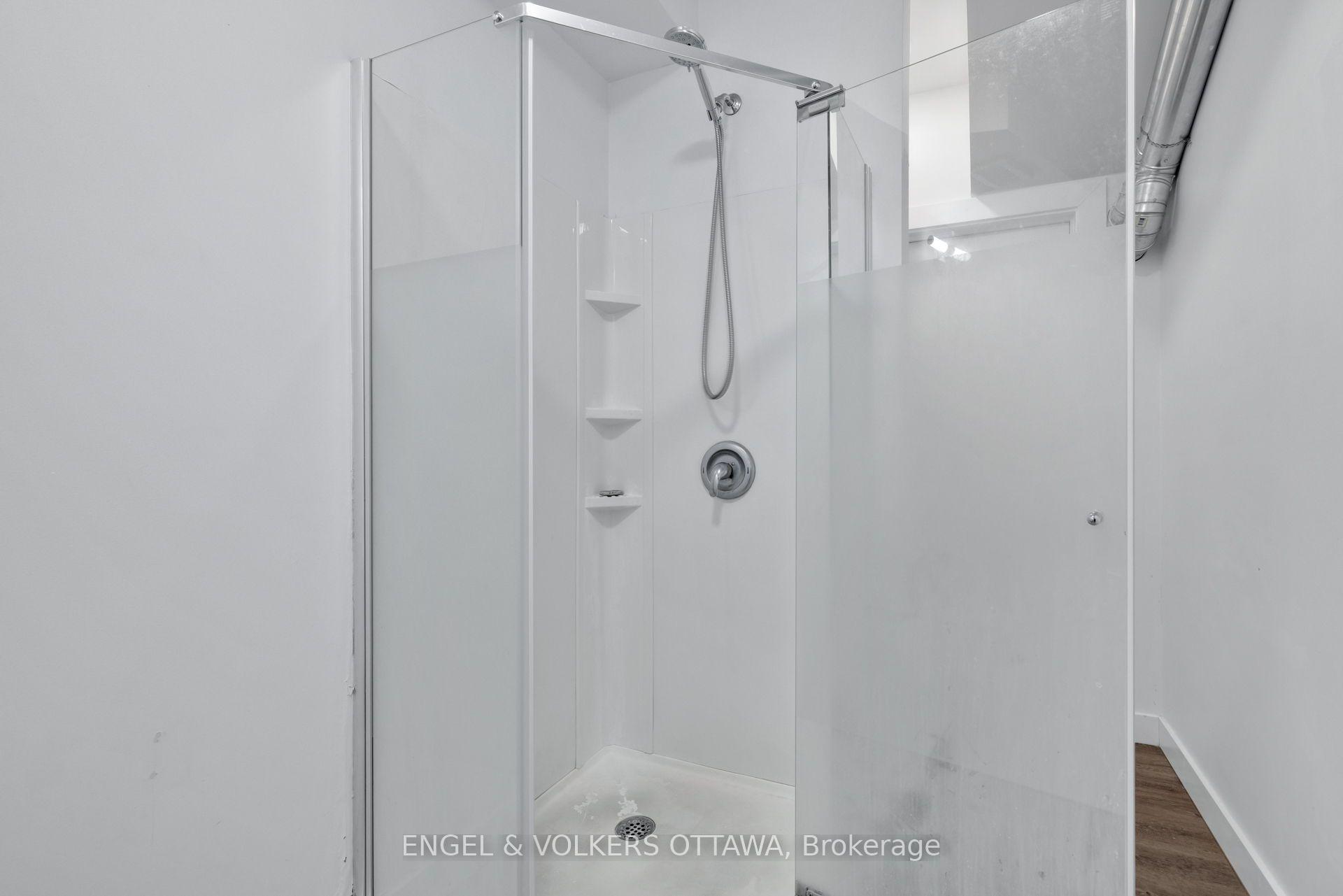 Photo 12 of Unit B, 151 Longpre, Ottawa, Vanier — HOMEH