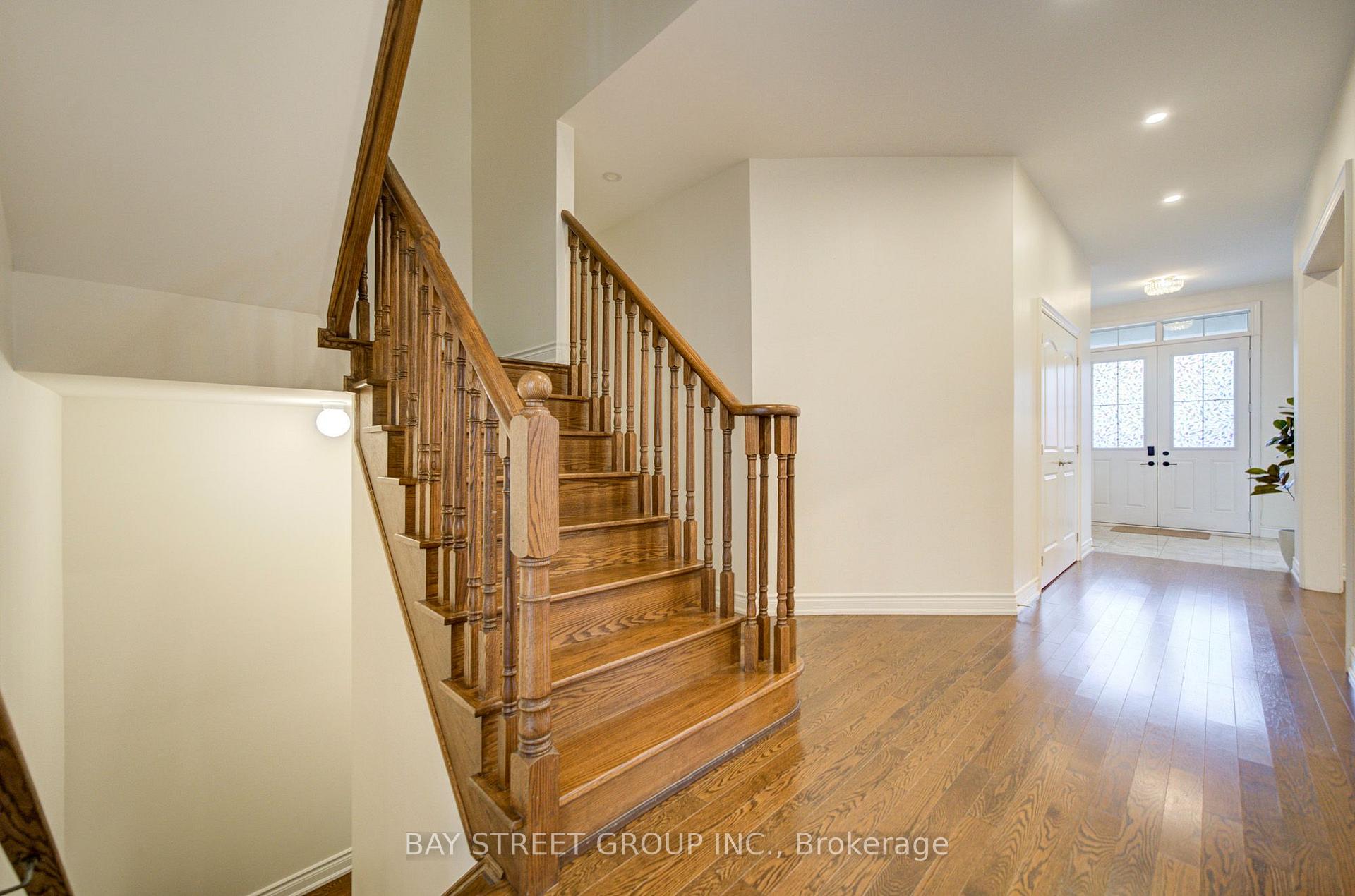 Photo 7 of 30 Ben Sinclair Avenue, East Gwillimbury, Queensville — HOMEH