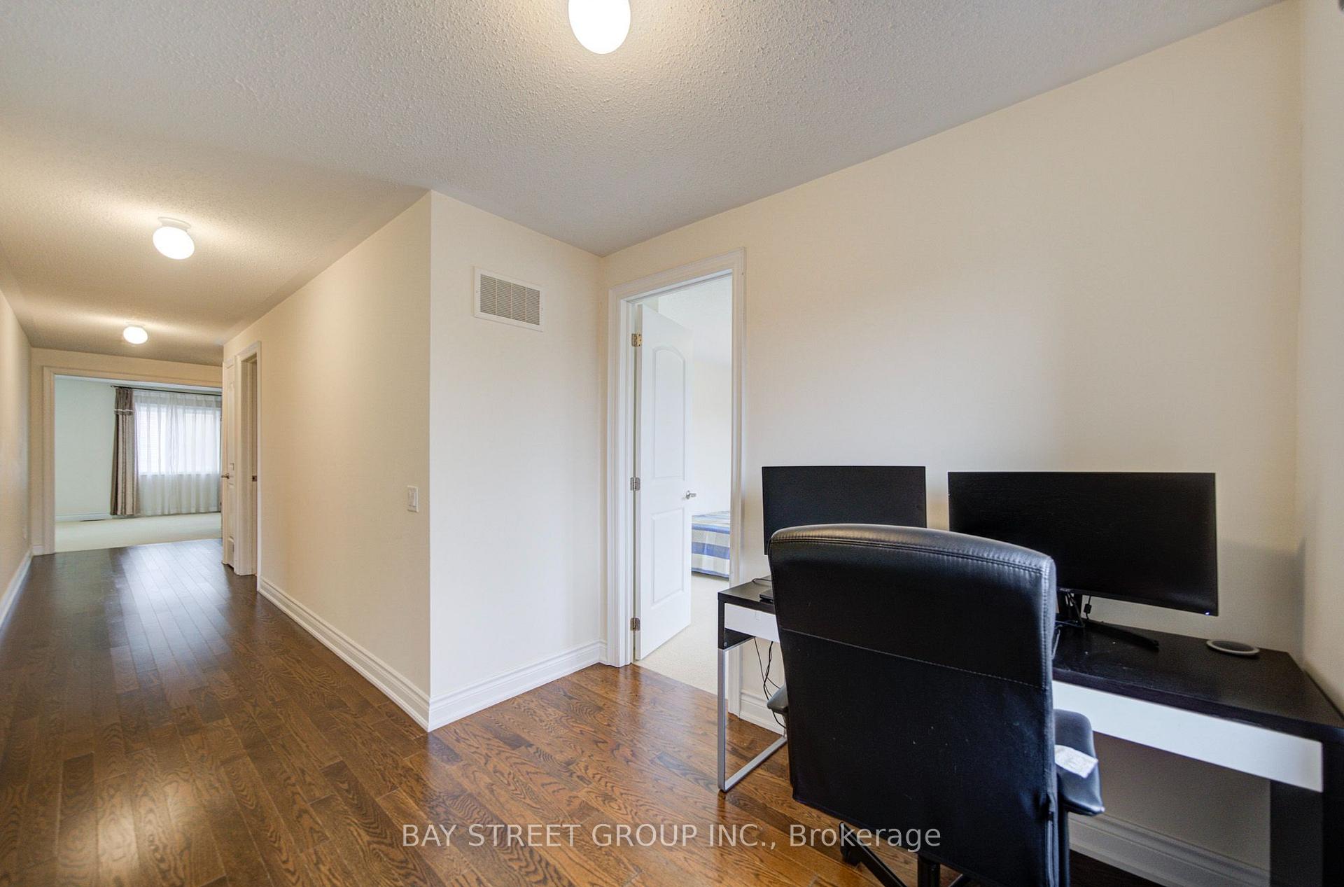Photo 18 of 30 Ben Sinclair Avenue, East Gwillimbury, Queensville — HOMEH