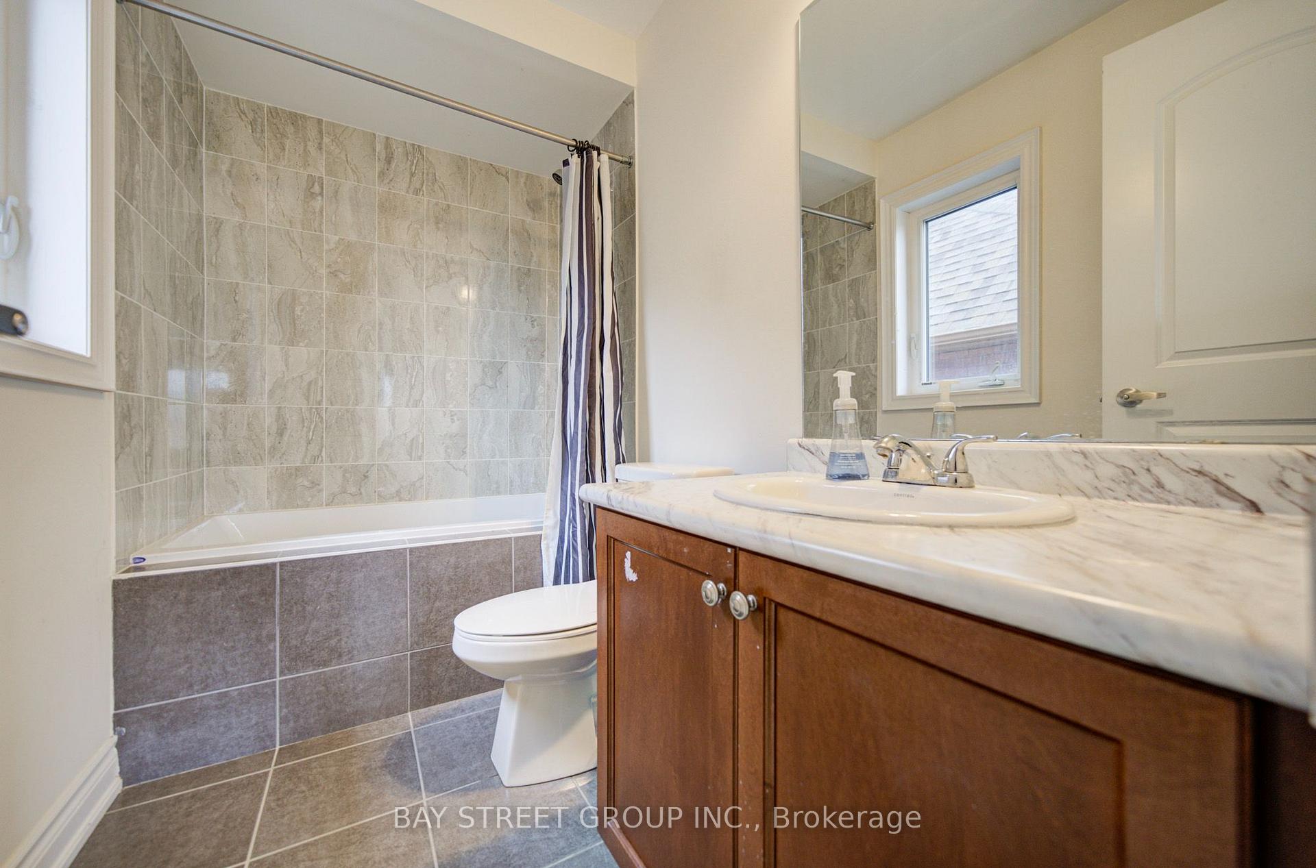 Photo 22 of 30 Ben Sinclair Avenue, East Gwillimbury, Queensville — HOMEH