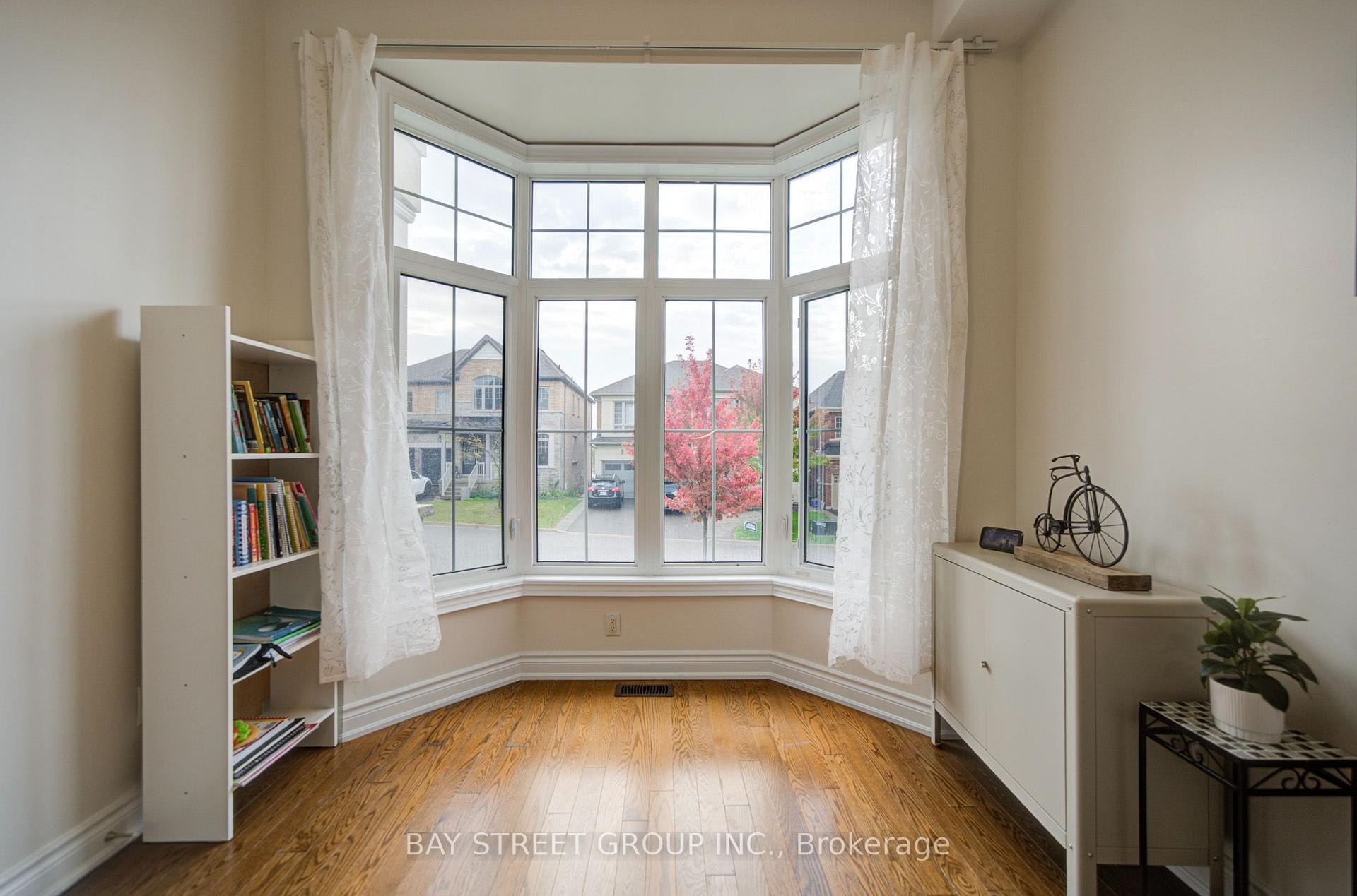 Photo 32 of 30 Ben Sinclair Avenue, East Gwillimbury, Queensville — HOMEH