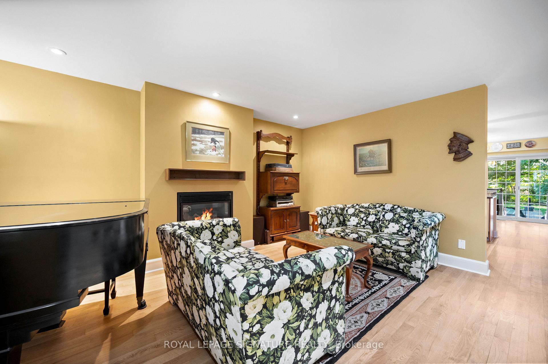 Photo 7 of 830 Ninth Street, Mississauga, Lakeview — HOMEH