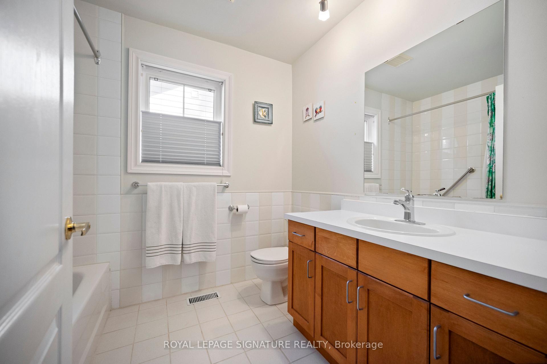 Photo 24 of 830 Ninth Street, Mississauga, Lakeview — HOMEH