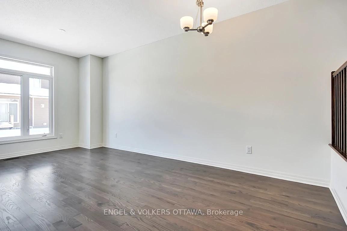 Photo 13 of 165 Overberg Way, Ottawa, Kanata - Emerald Meadows/Trailwest — HOMEH