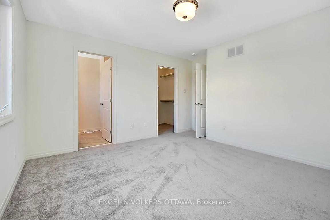 Photo 20 of 165 Overberg Way, Ottawa, Kanata - Emerald Meadows/Trailwest — HOMEH