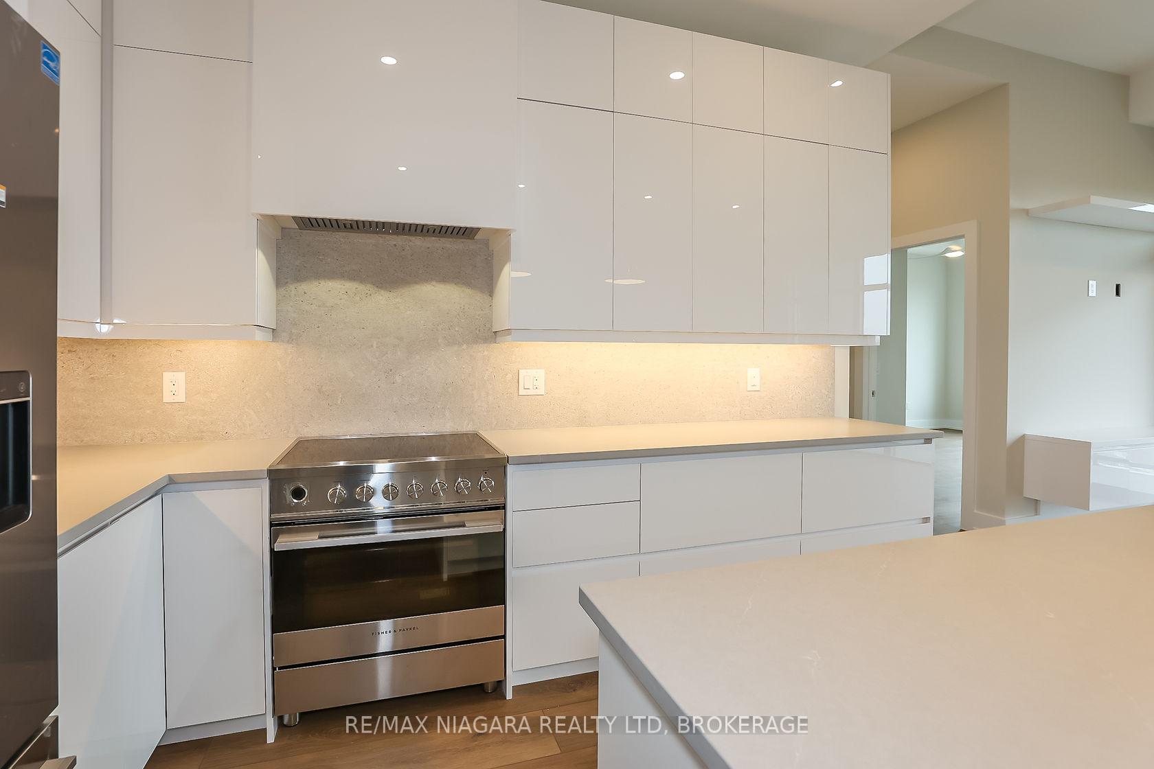 Photo 12 of Unit 505, 77 Yates Street, St. Catharines, Downtown — HOMEH