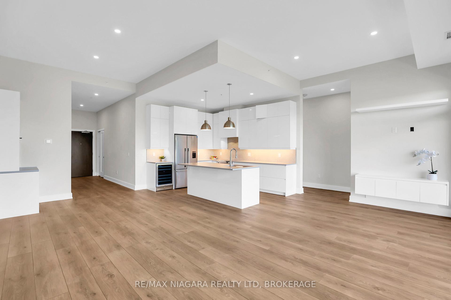 Photo 13 of Unit 505, 77 Yates Street, St. Catharines, Downtown — HOMEH