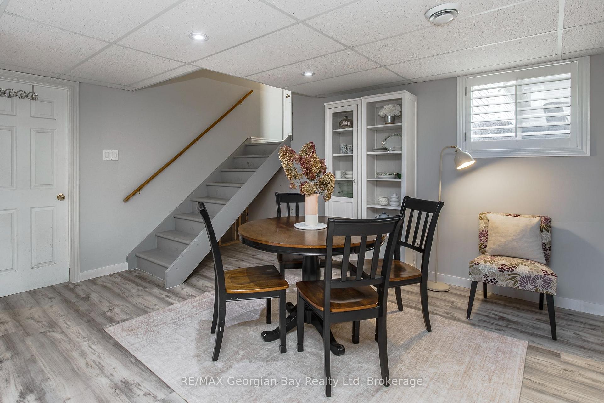 Photo 10 of 19 Bridle Road, Penetanguishene — HOMEH